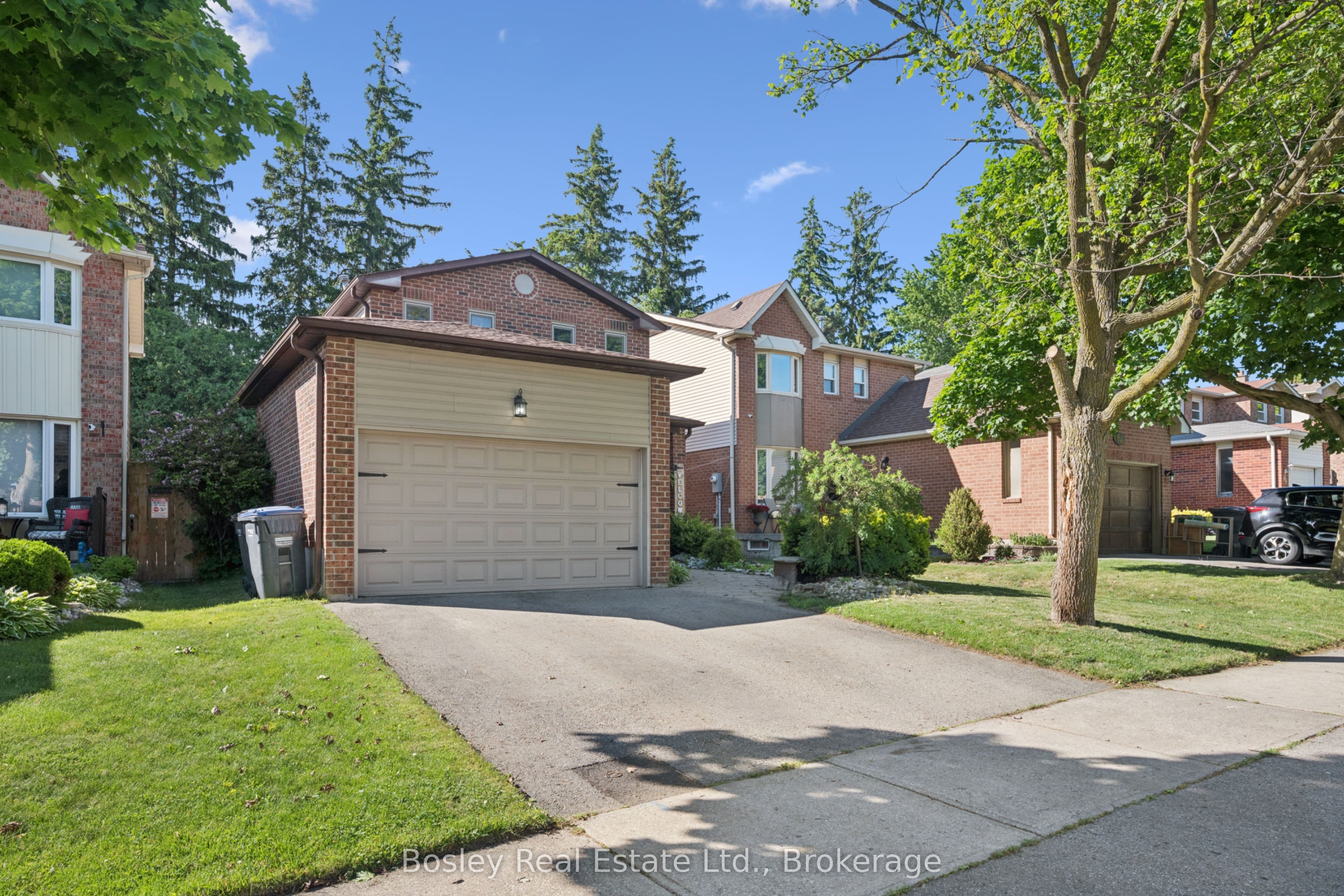 84 Cassander Crescent photo 1