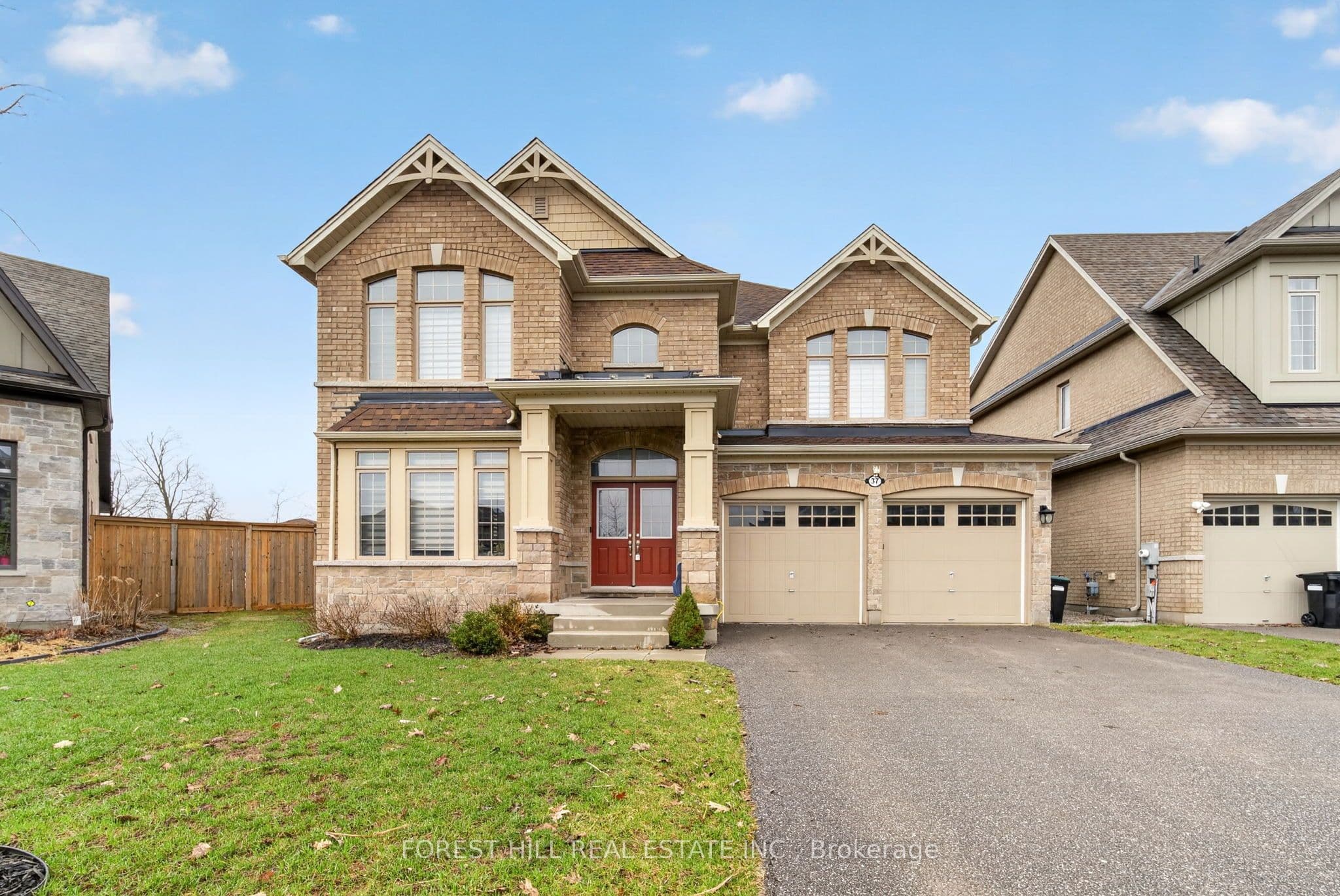 37 Rugman Crescent photo 1