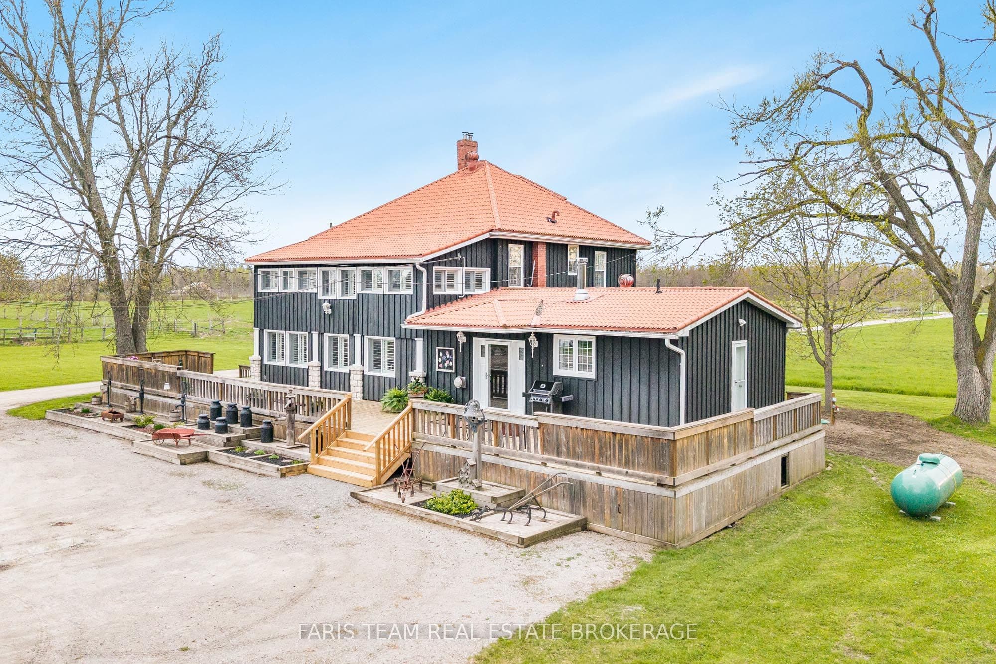 94 Avery Point Road photo 1