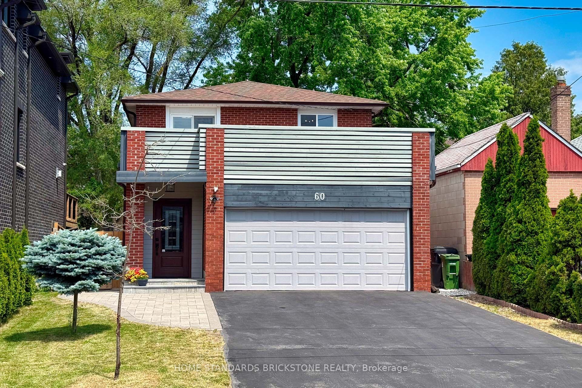 60 Madawaska Avenue photo 1