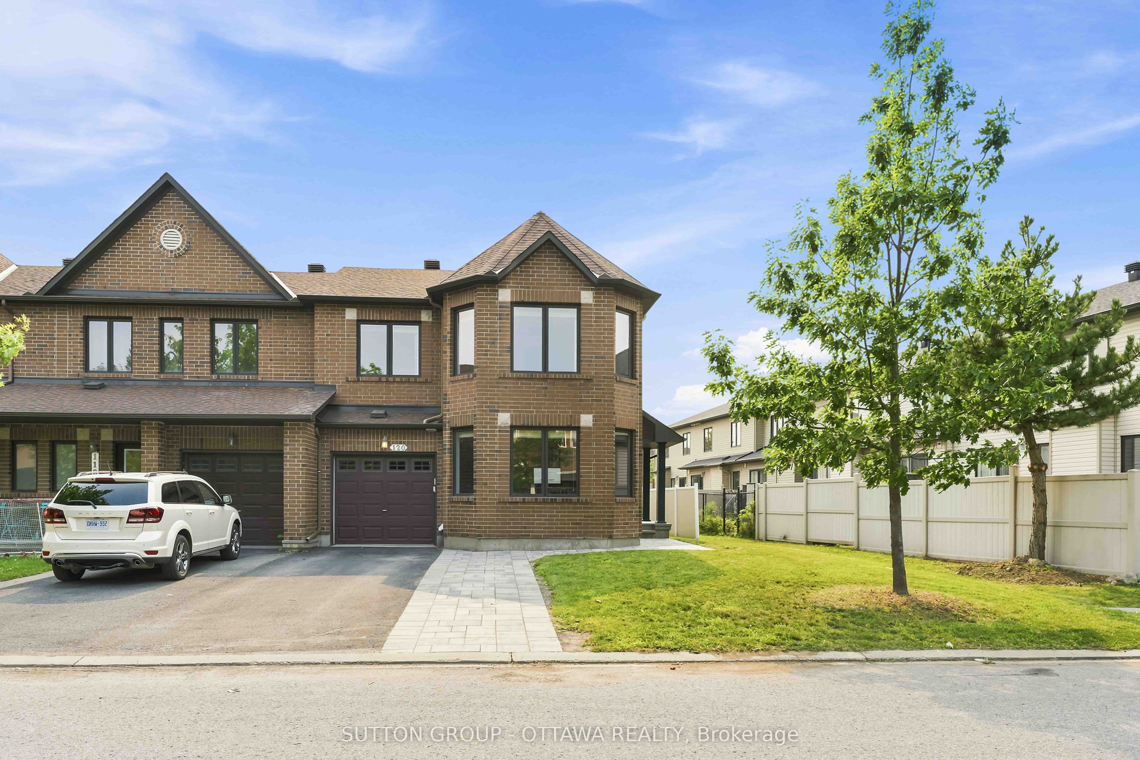 120 Dunforest Terrace photo 1