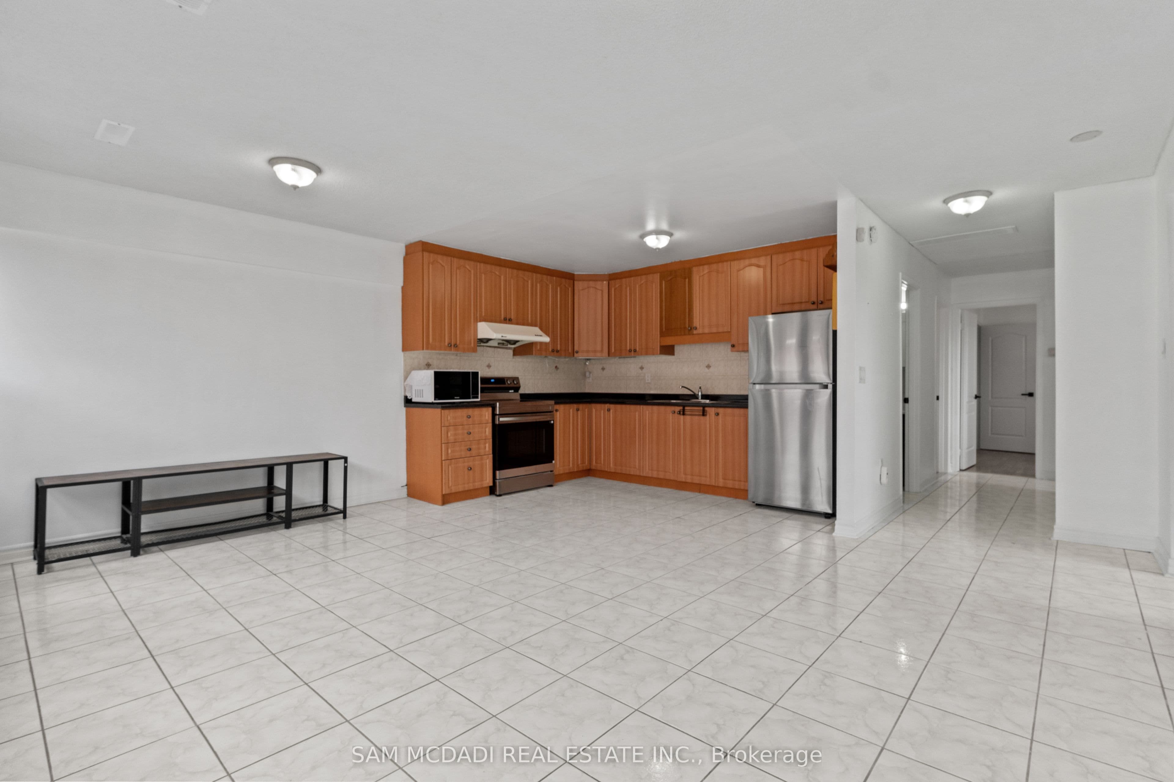 Unit 3 2922 Islington Avenue photo 1