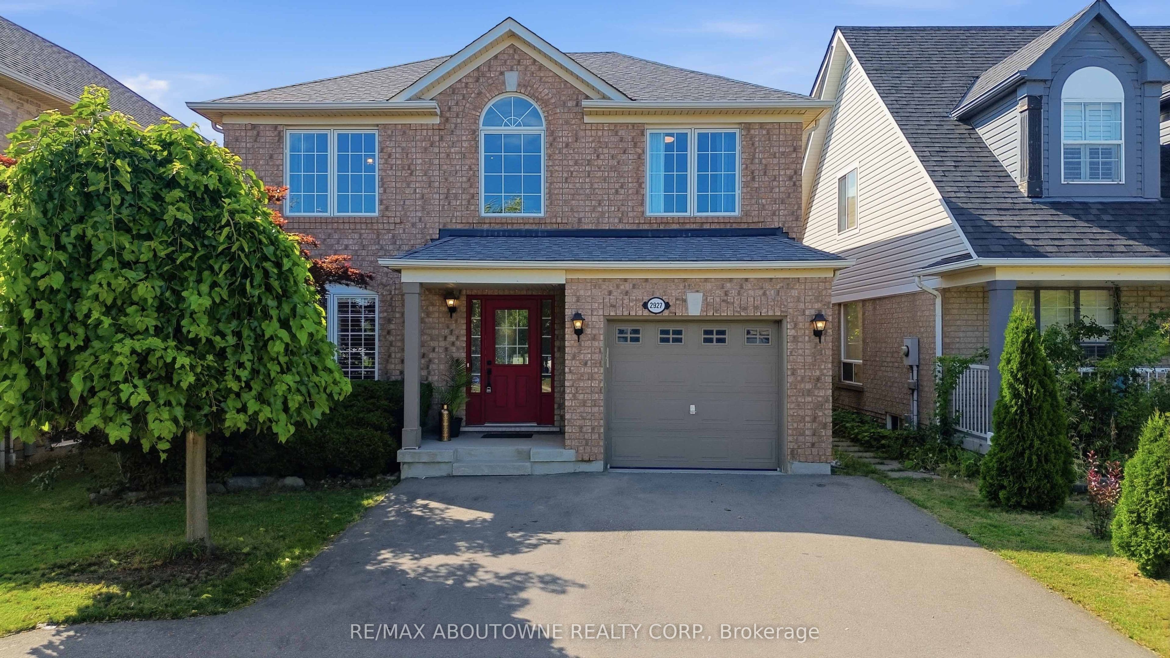 2927 Westoak Trails Boulevard photo 1
