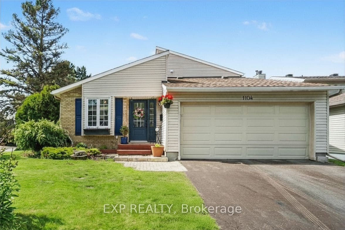 1104 Chateau Crescent photo 1