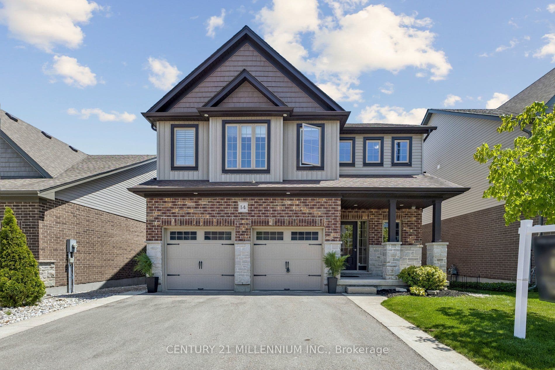 14 Strome Lane photo 1