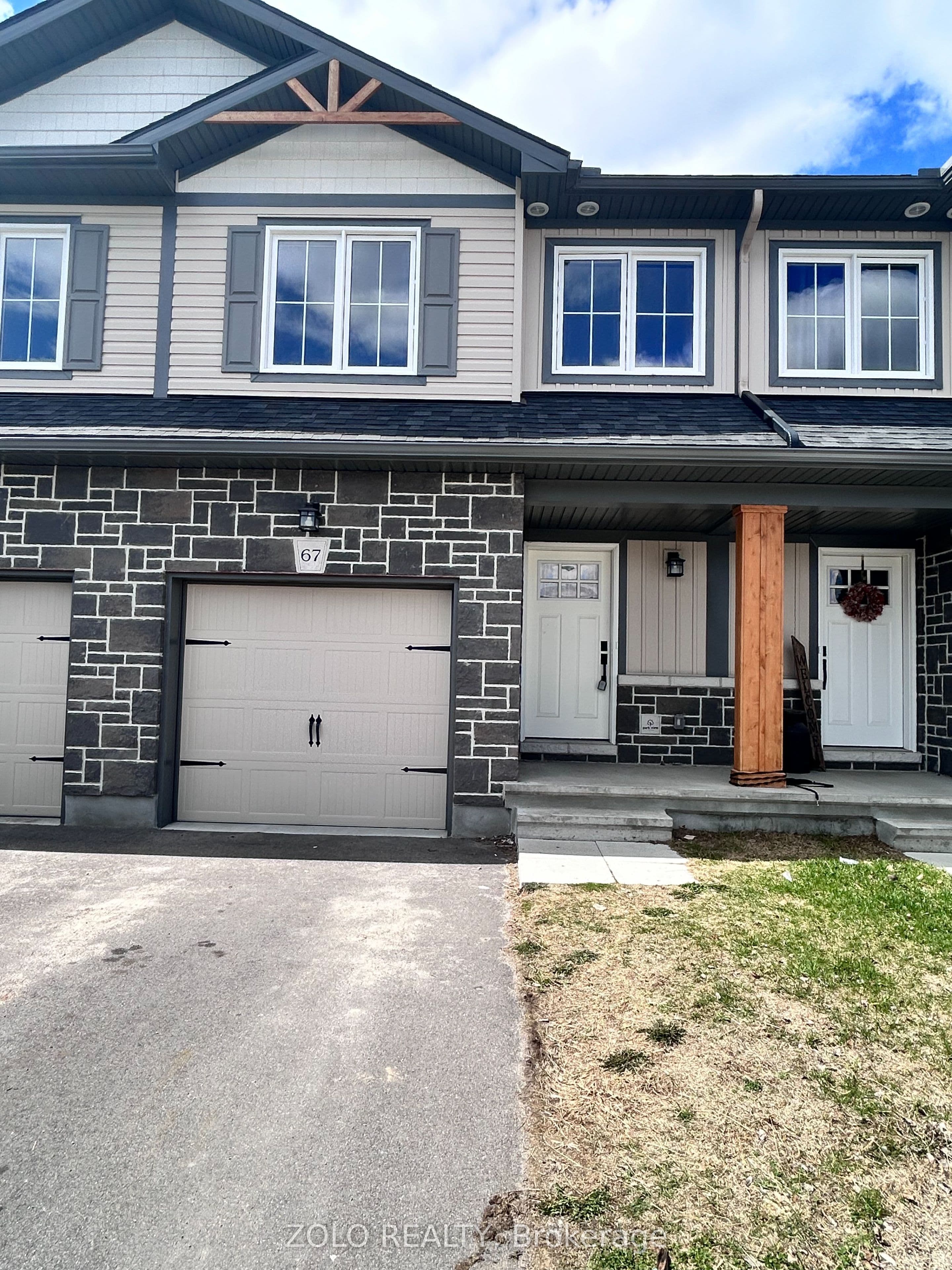 67 Whitcomb Crescent photo 1