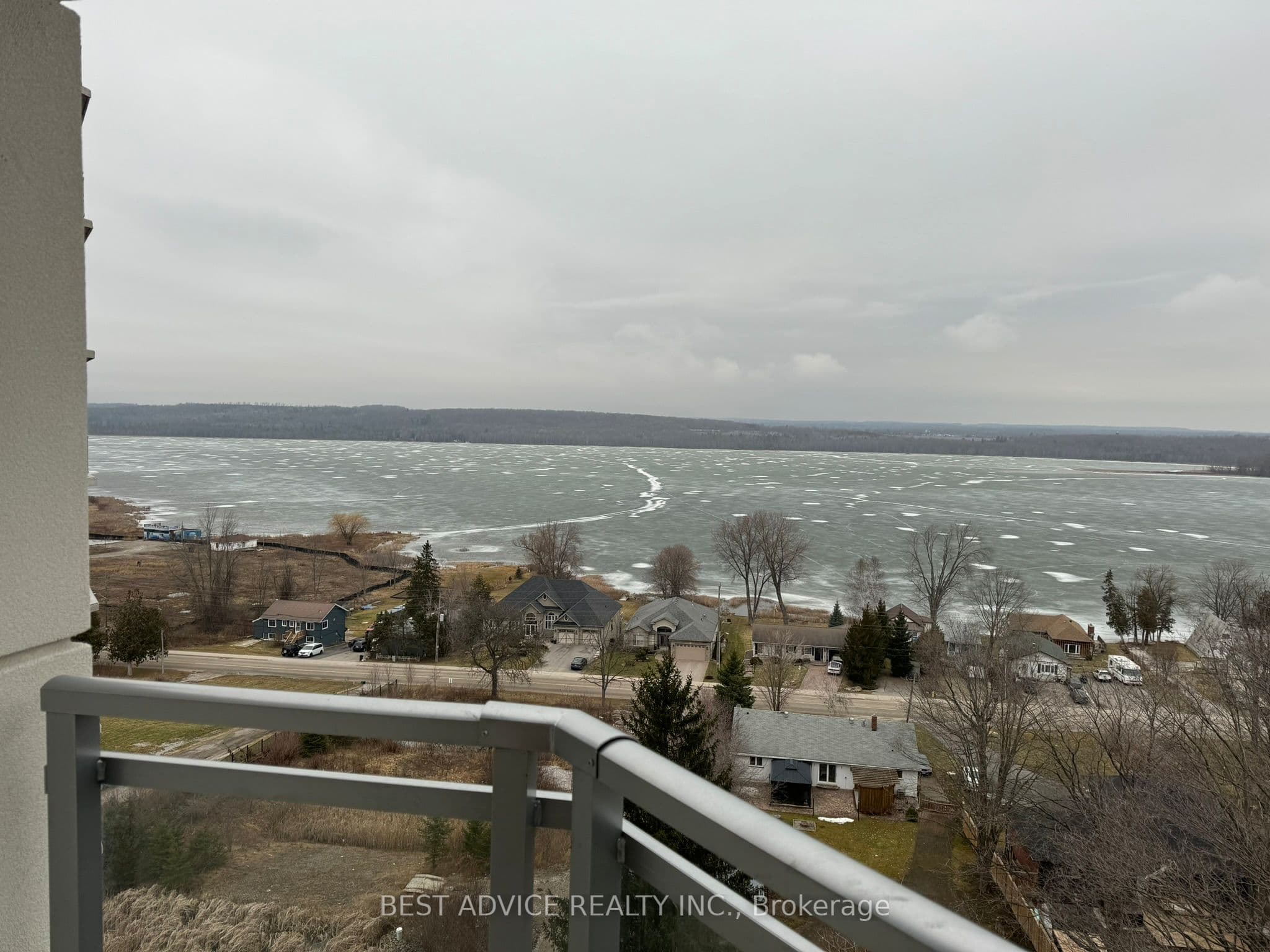 Unit 809 56 LAKESIDE Terrace photo 1