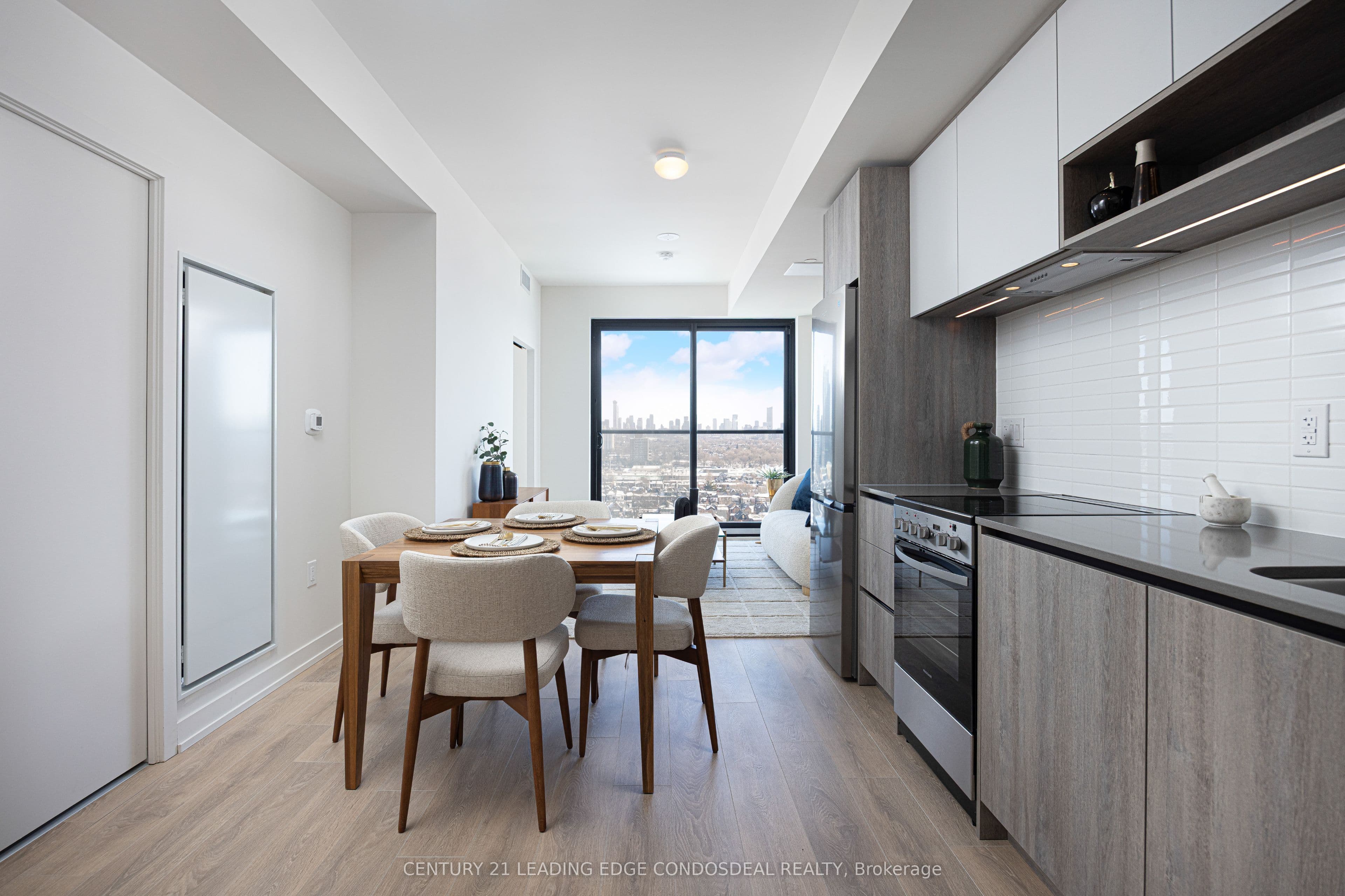 Unit 1610 181 Sterling Road photo 1