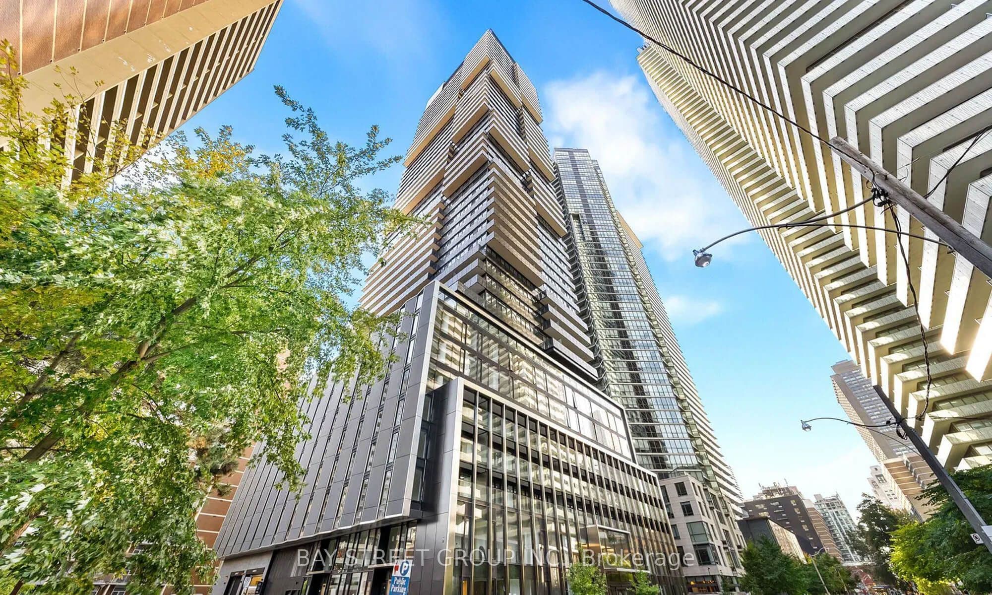 Unit 2613 55 Charles Street photo 1