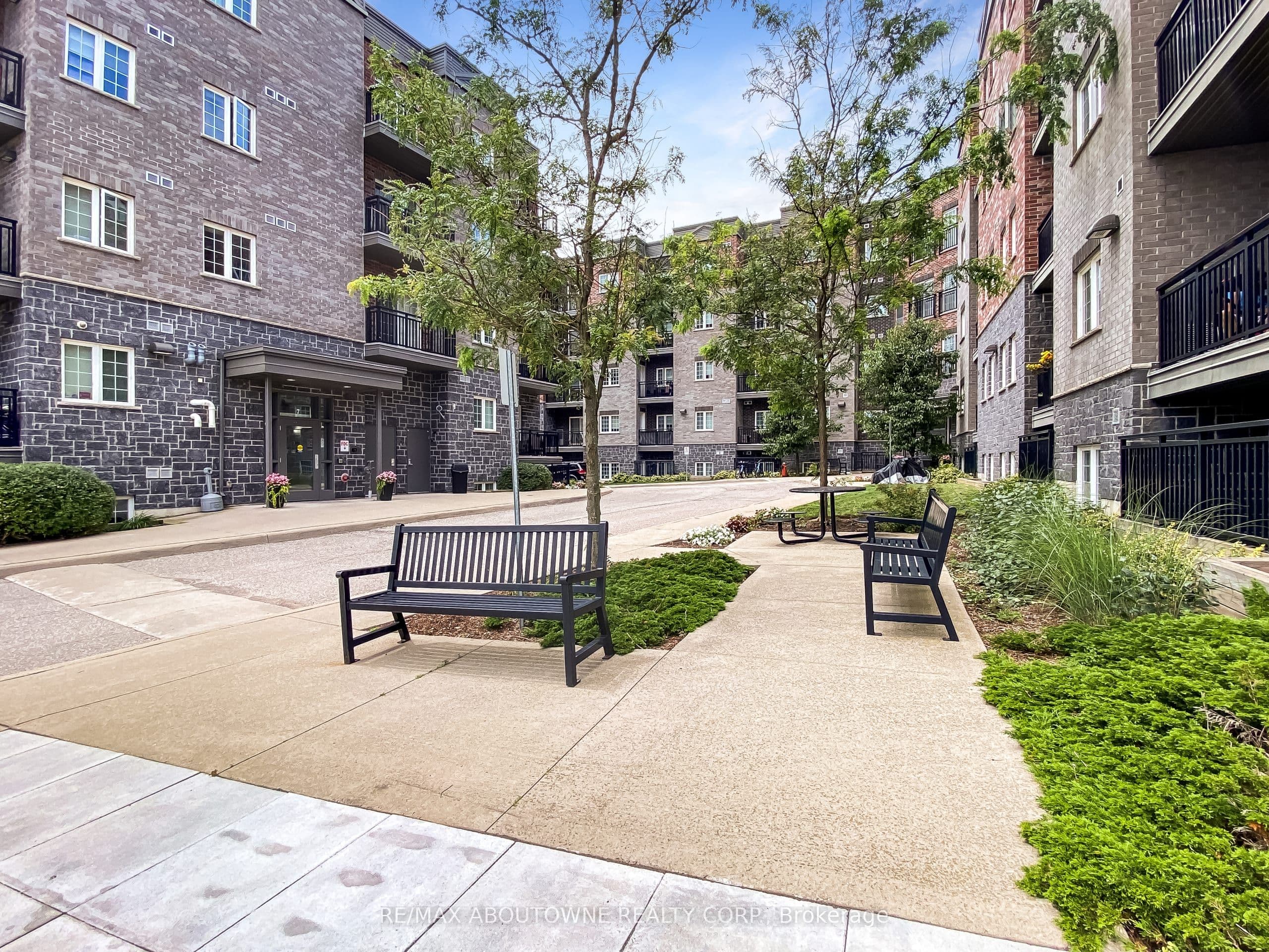 Unit 203 5 Rittenhouse Road photo 1