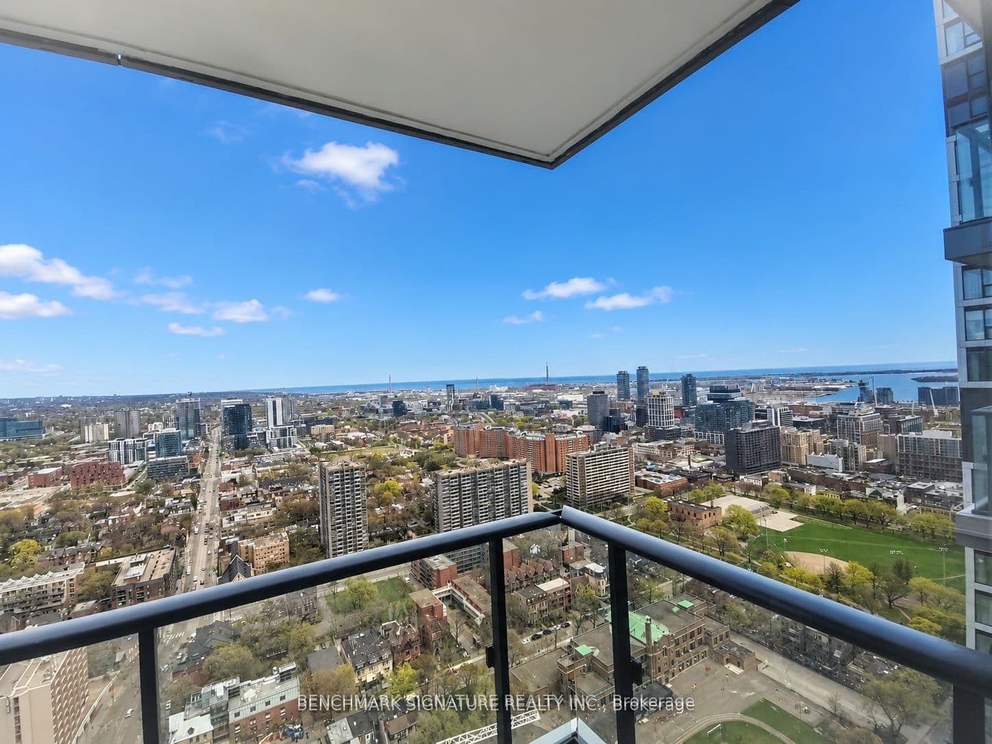 Unit 4015 251 Jarvis Street photo 1