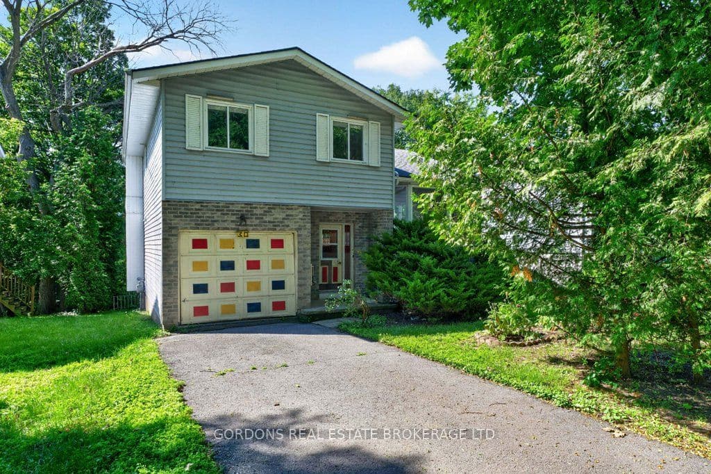 30 Limeridge Drive photo 1