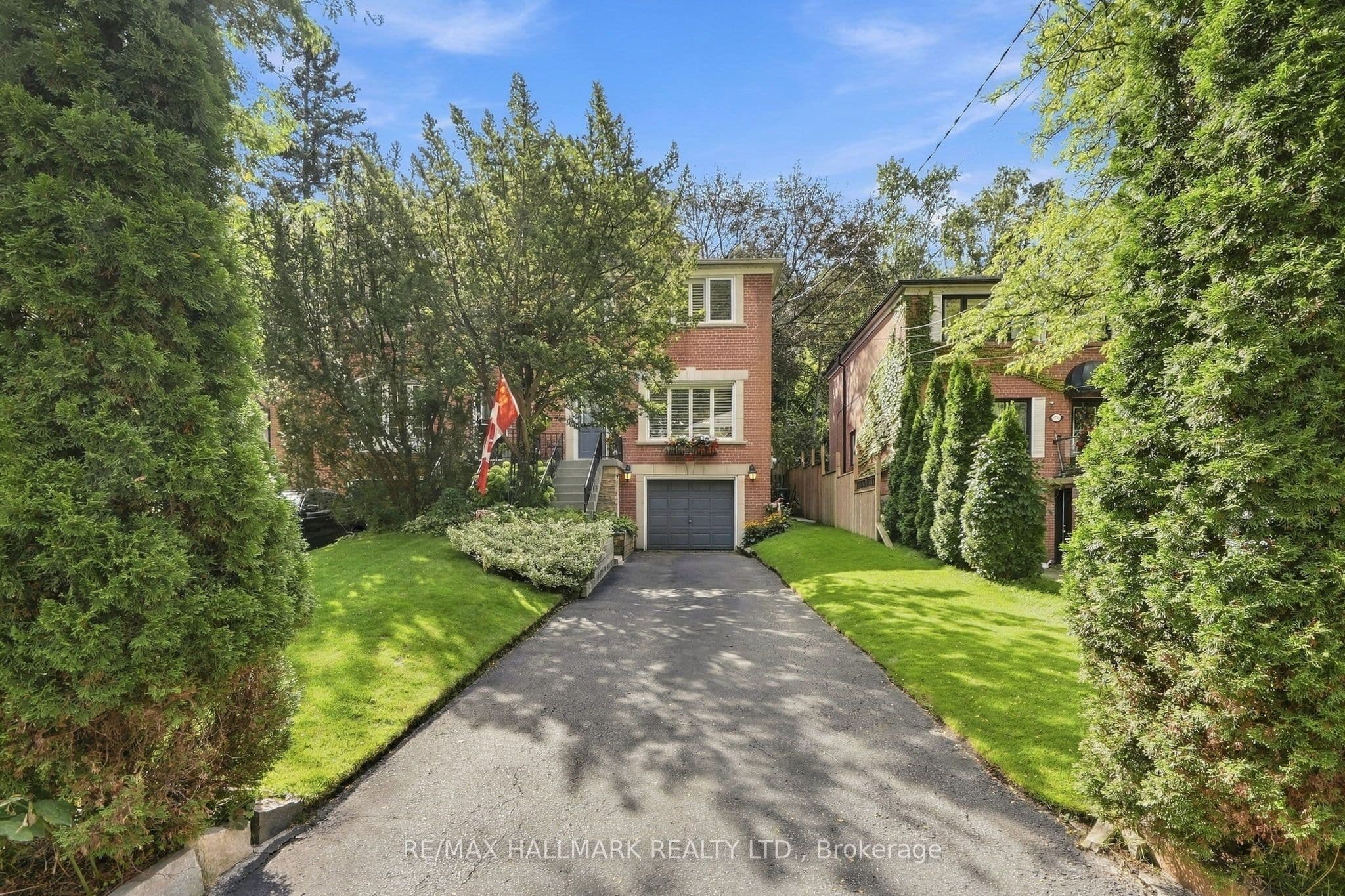 77 Glen Davis Crescent photo 1