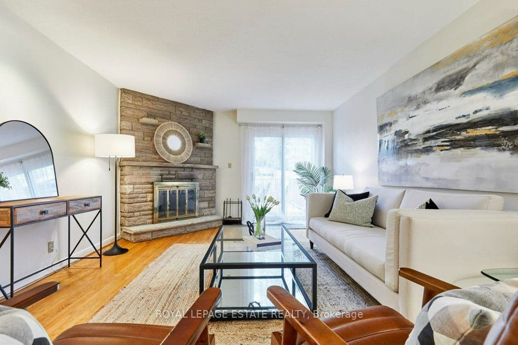 20 Pine Avenue photo 1