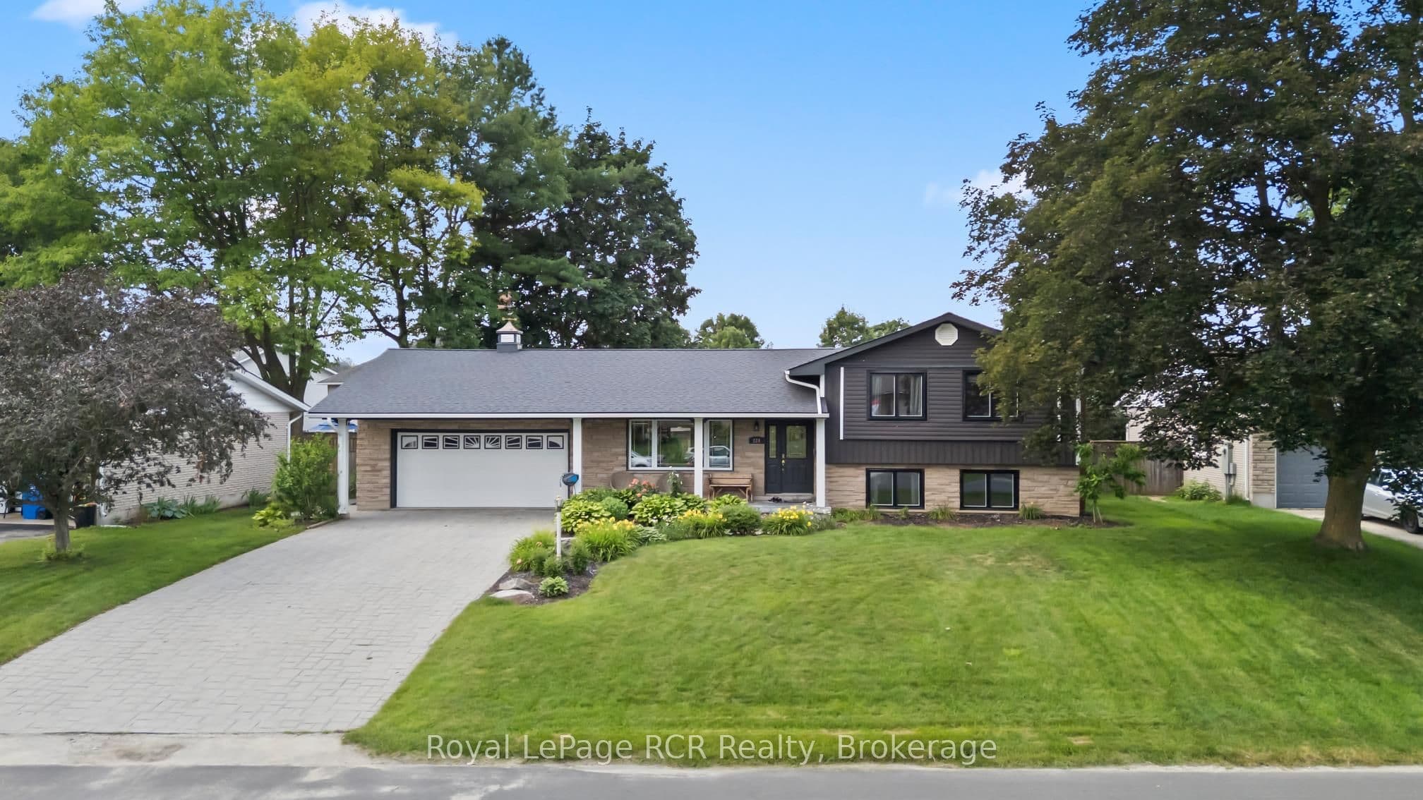 224 4th Avenue photo 1