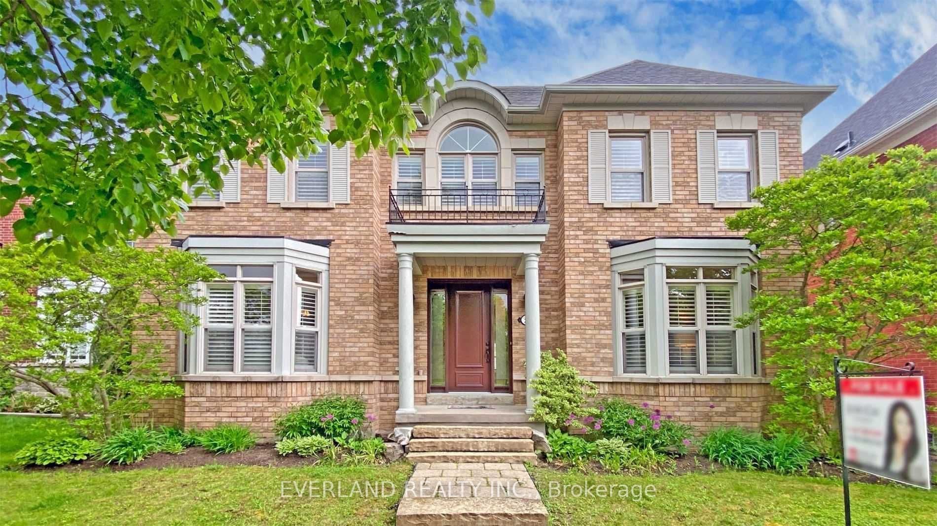 27 The Fairways Street photo 1