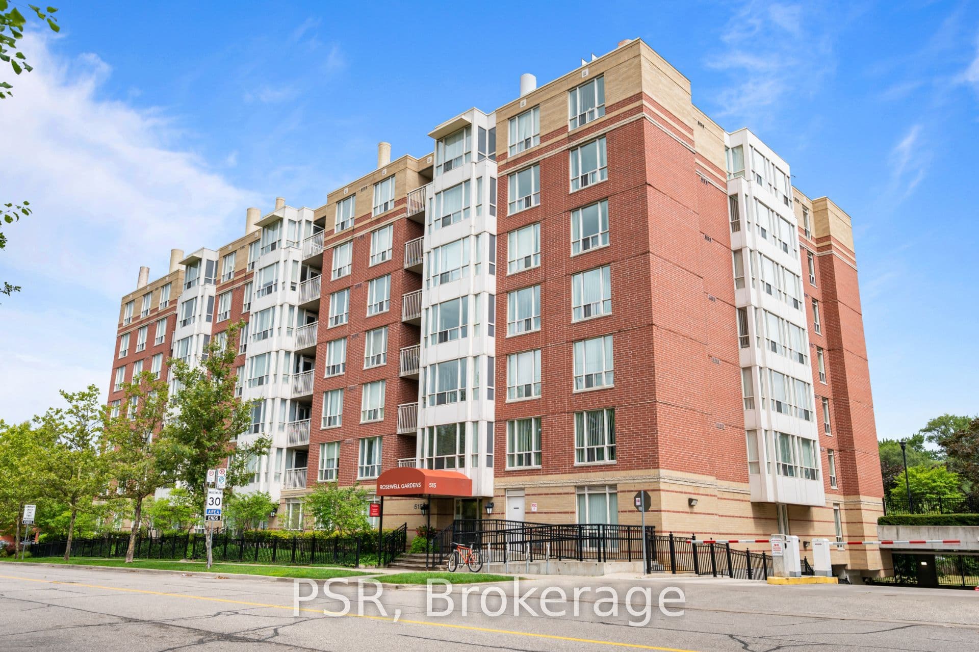 Unit 110 515 Rosewell Avenue photo 1