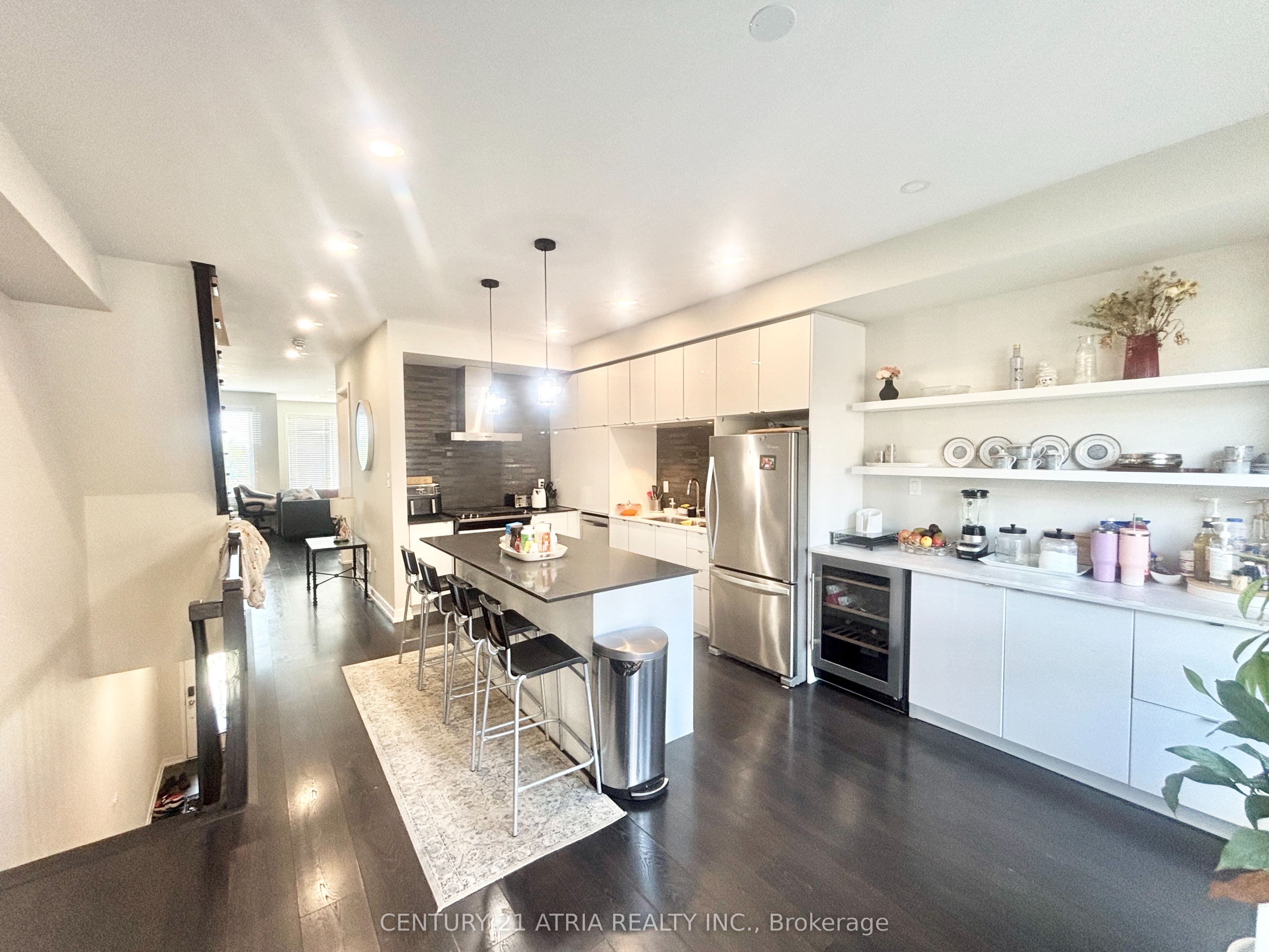 193 Sabina Drive photo 1