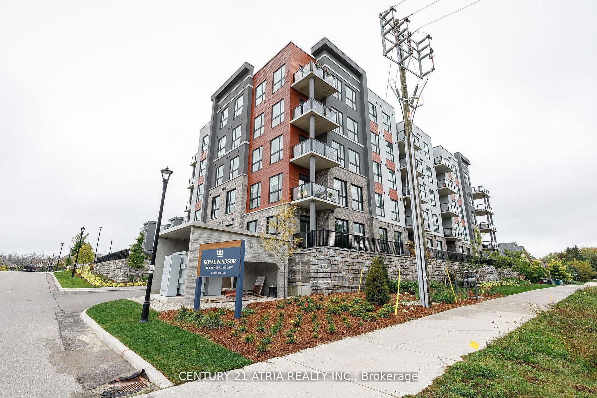 Unit 124 4 Kimberly Lane photo 1