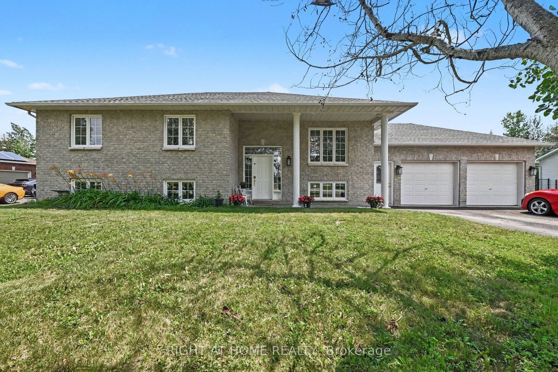 1588 Scottanne Street photo 1