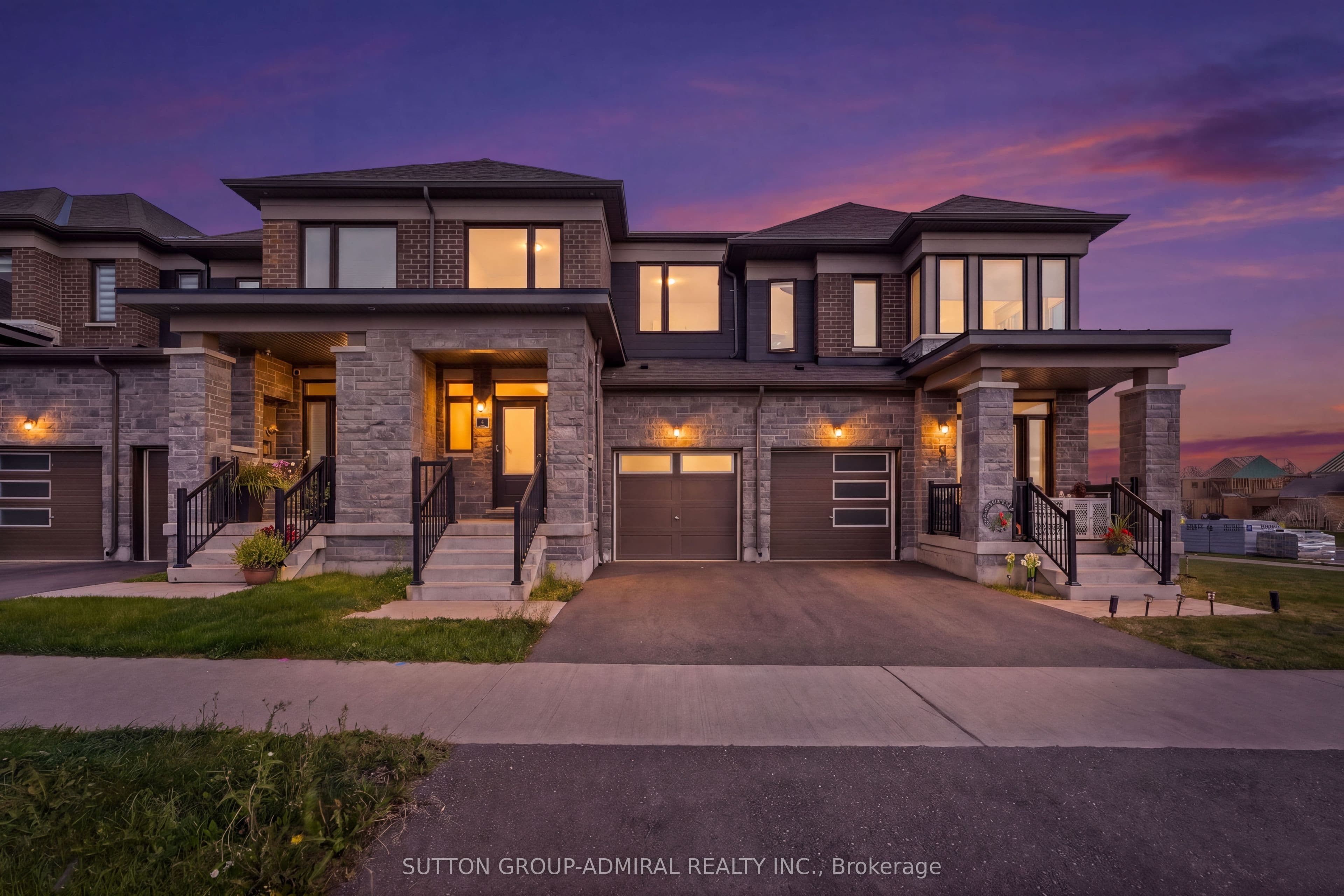 4 Rochester Drive photo 1