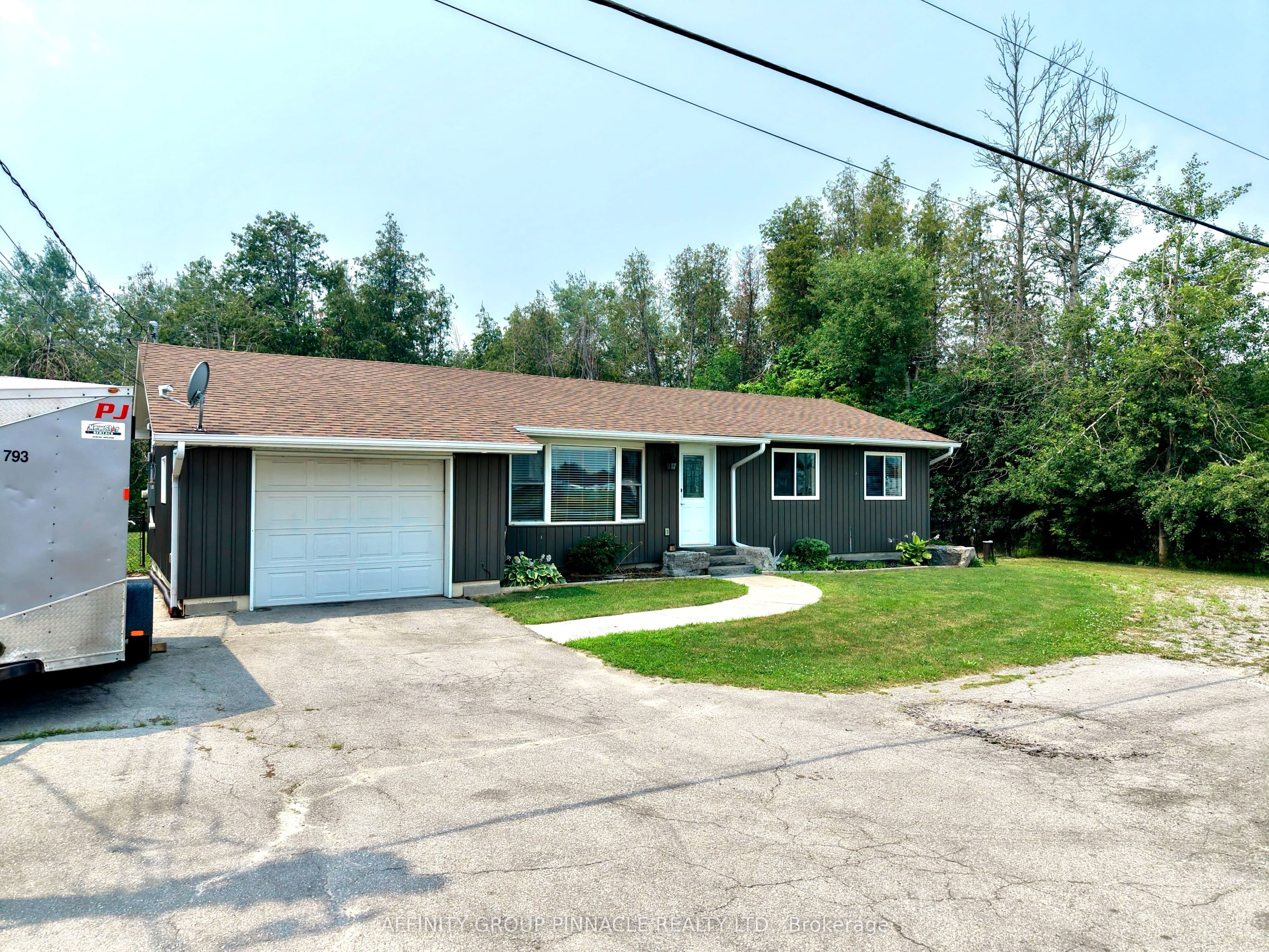 367 Angeline Street photo 1