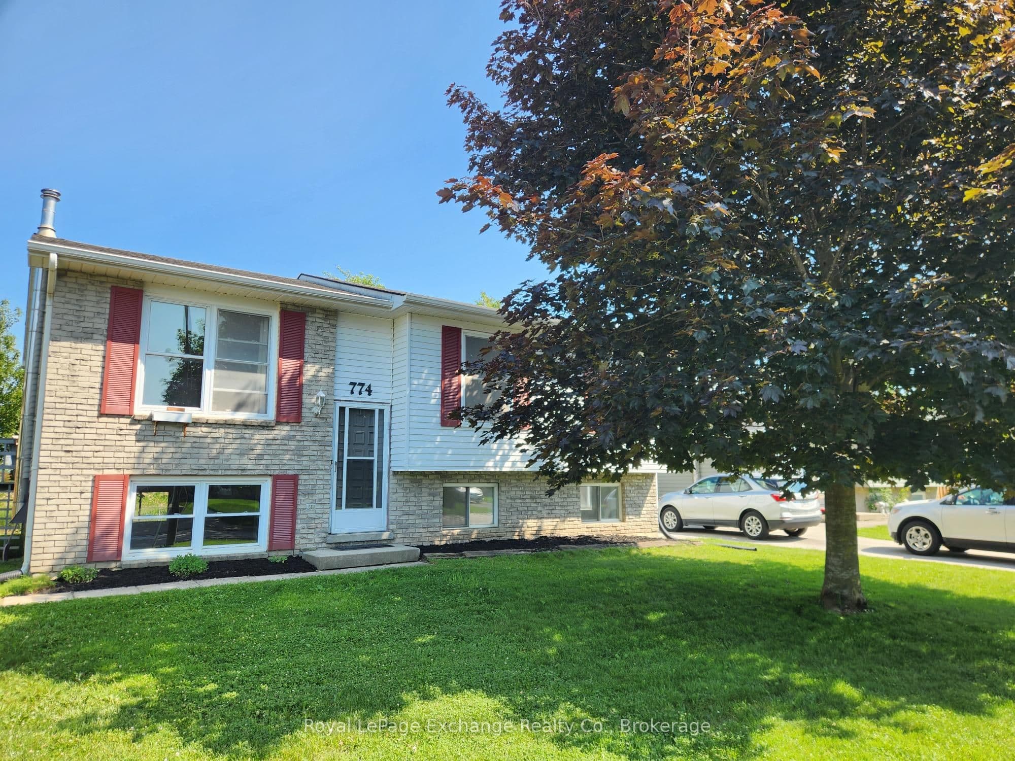 774 Andrew Malcolm Drive photo 1