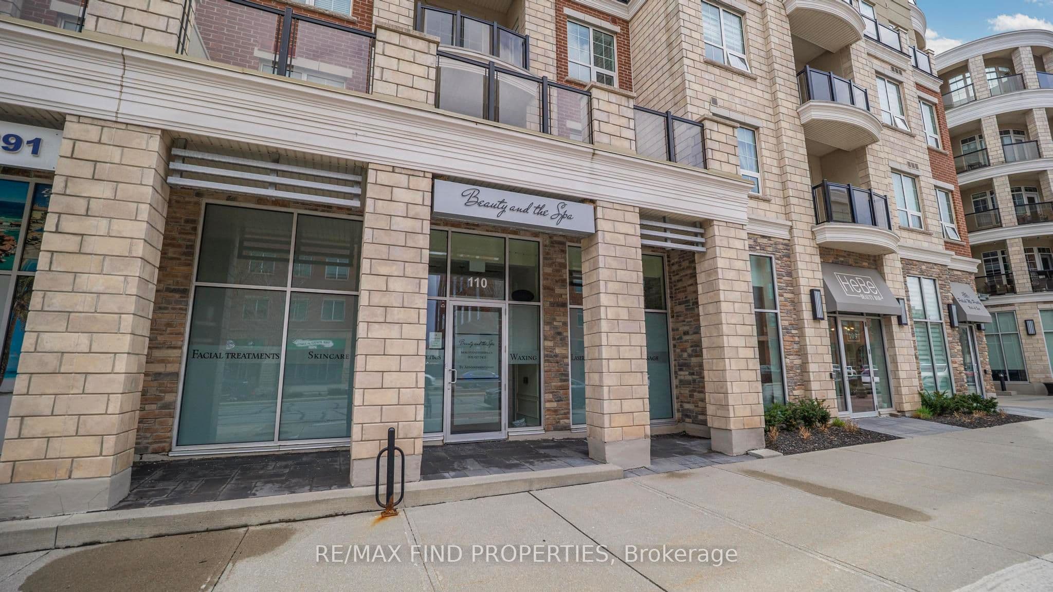Unit 110 216 Oak Park Boulevard photo 1