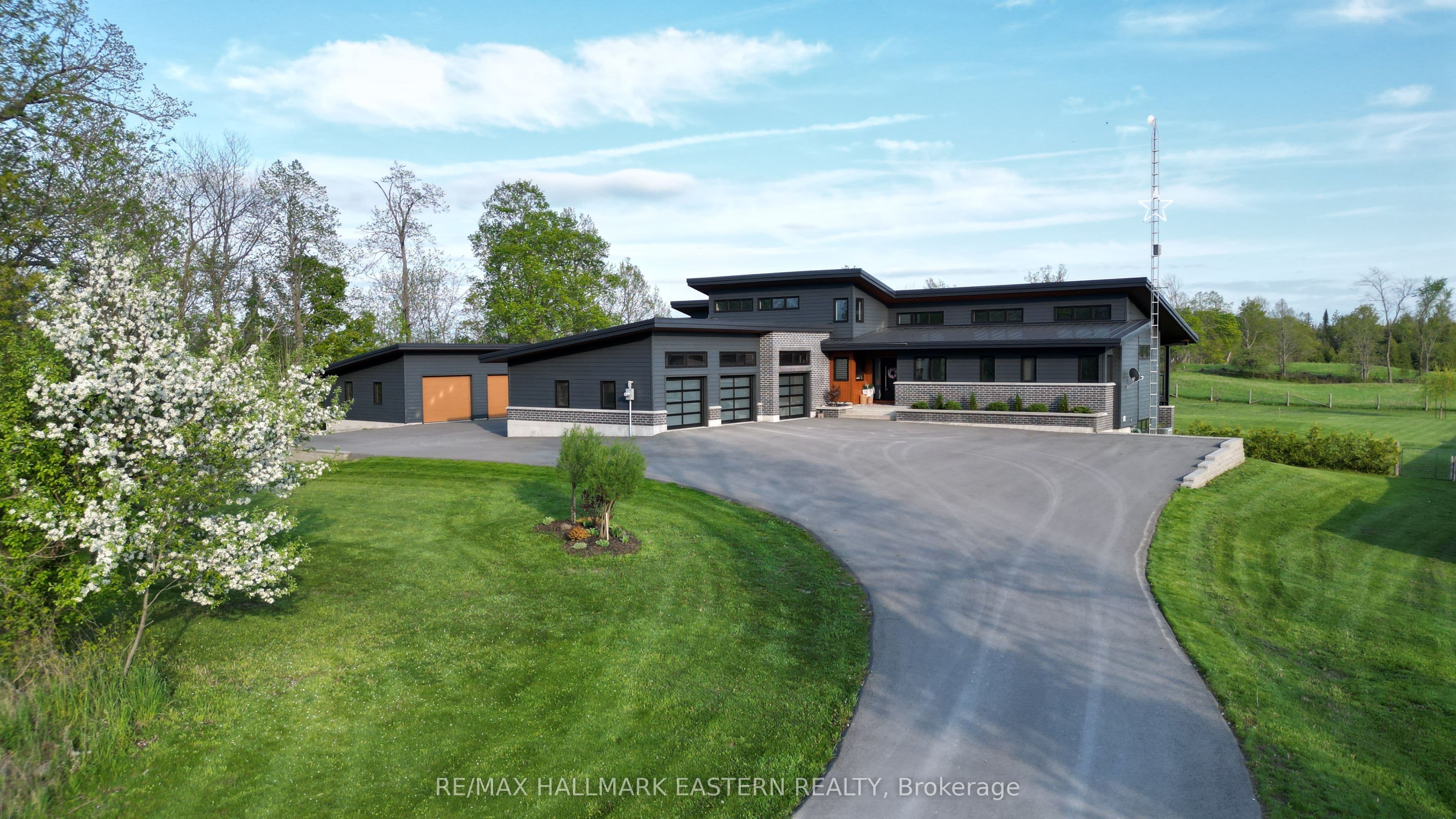 1483 Webster Road photo 1