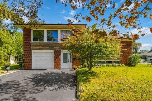 2 Munhall Road photo 1