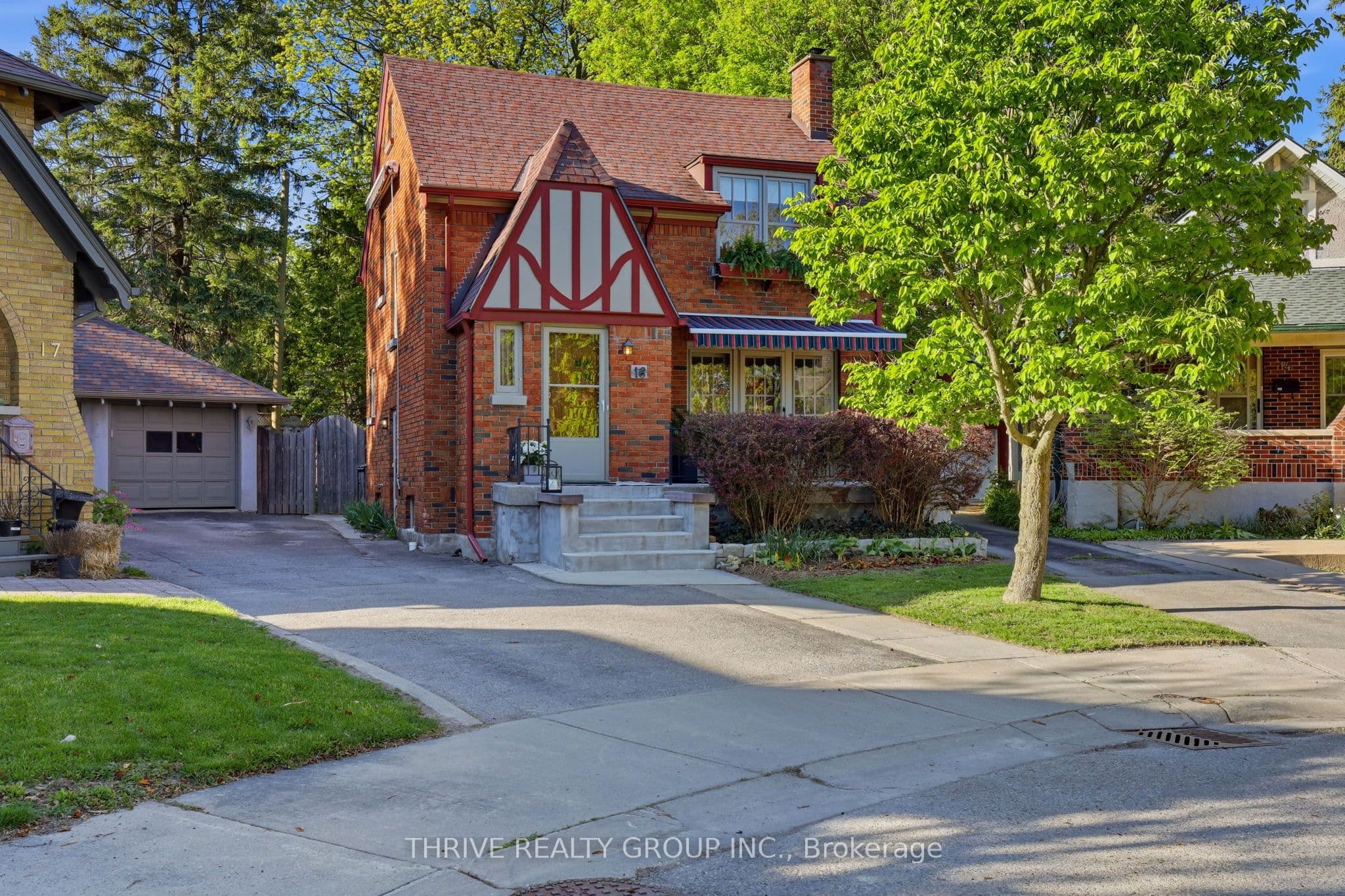 16 Clenray Place photo 1
