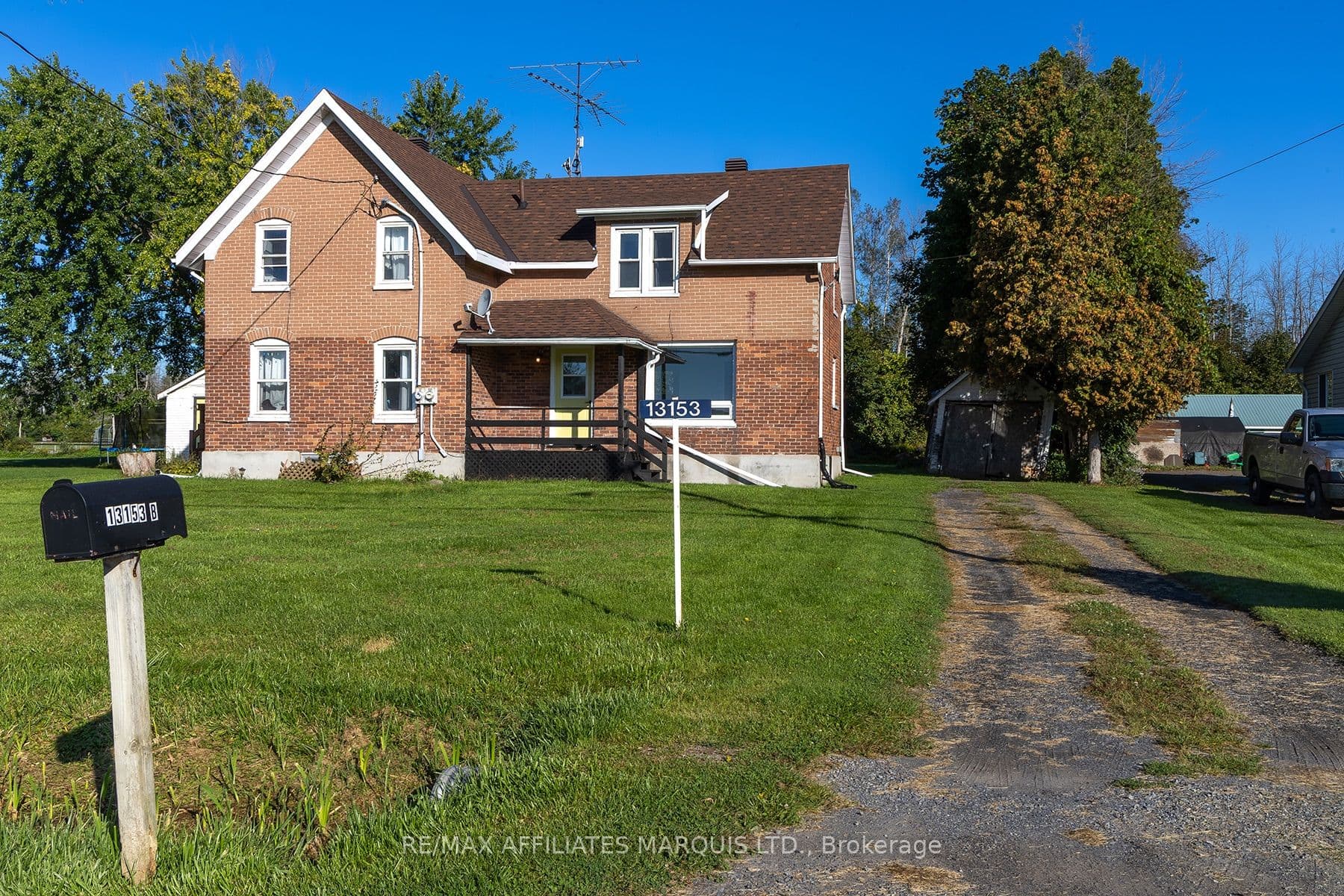 13153 Riverside Drive photo 1