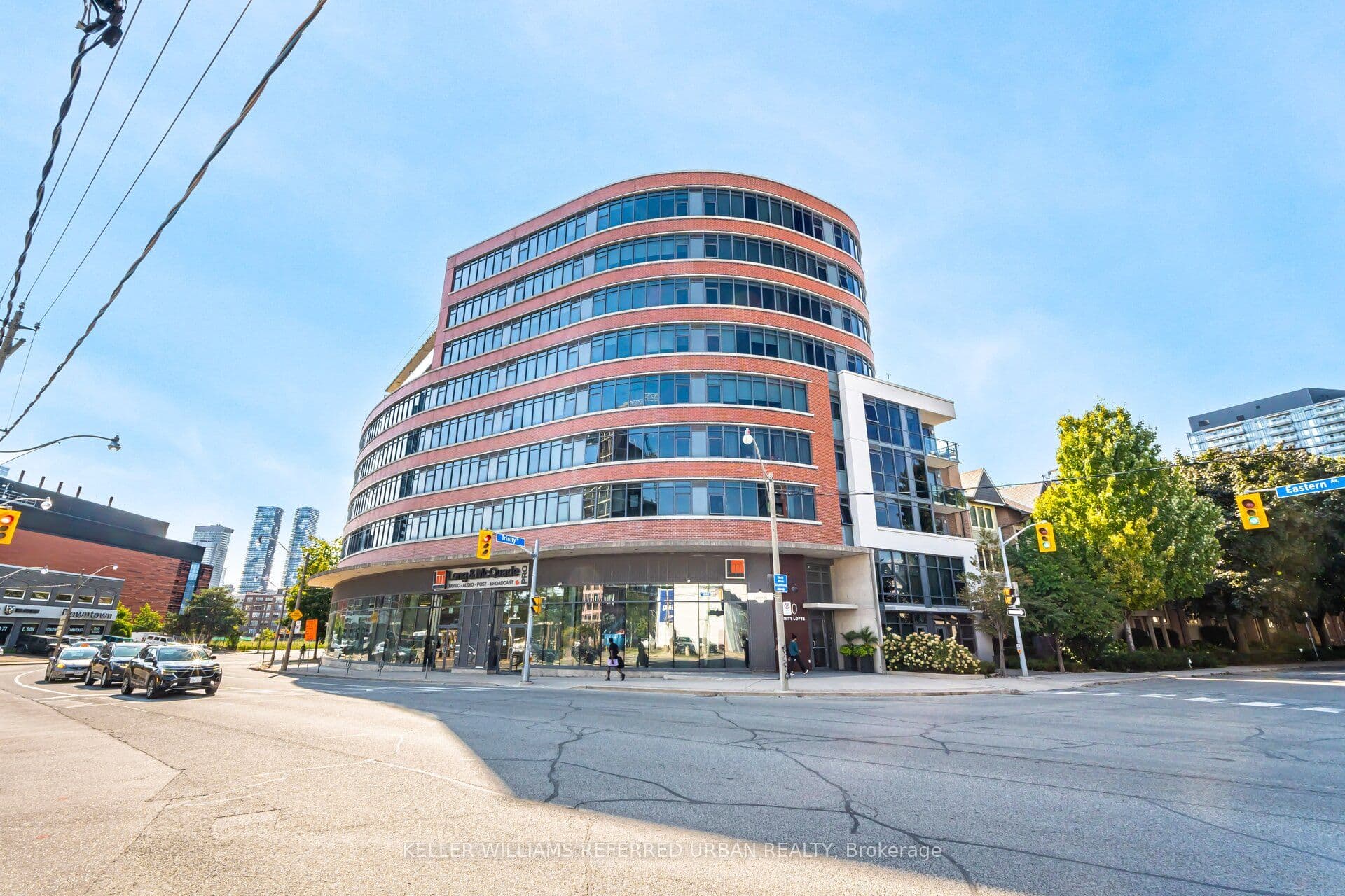 Unit 607 90 Trinity Street photo 1