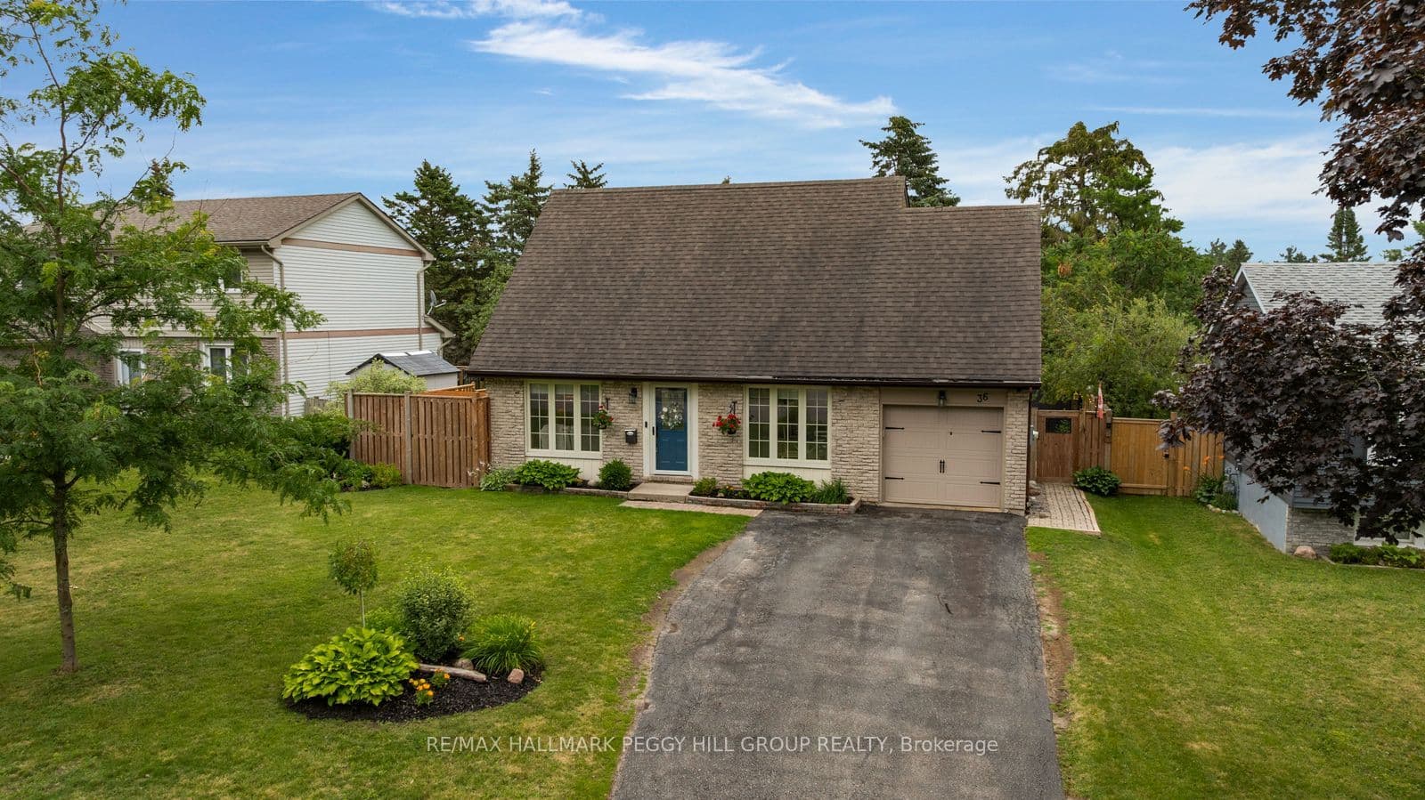 36 Lillian Crescent photo 1