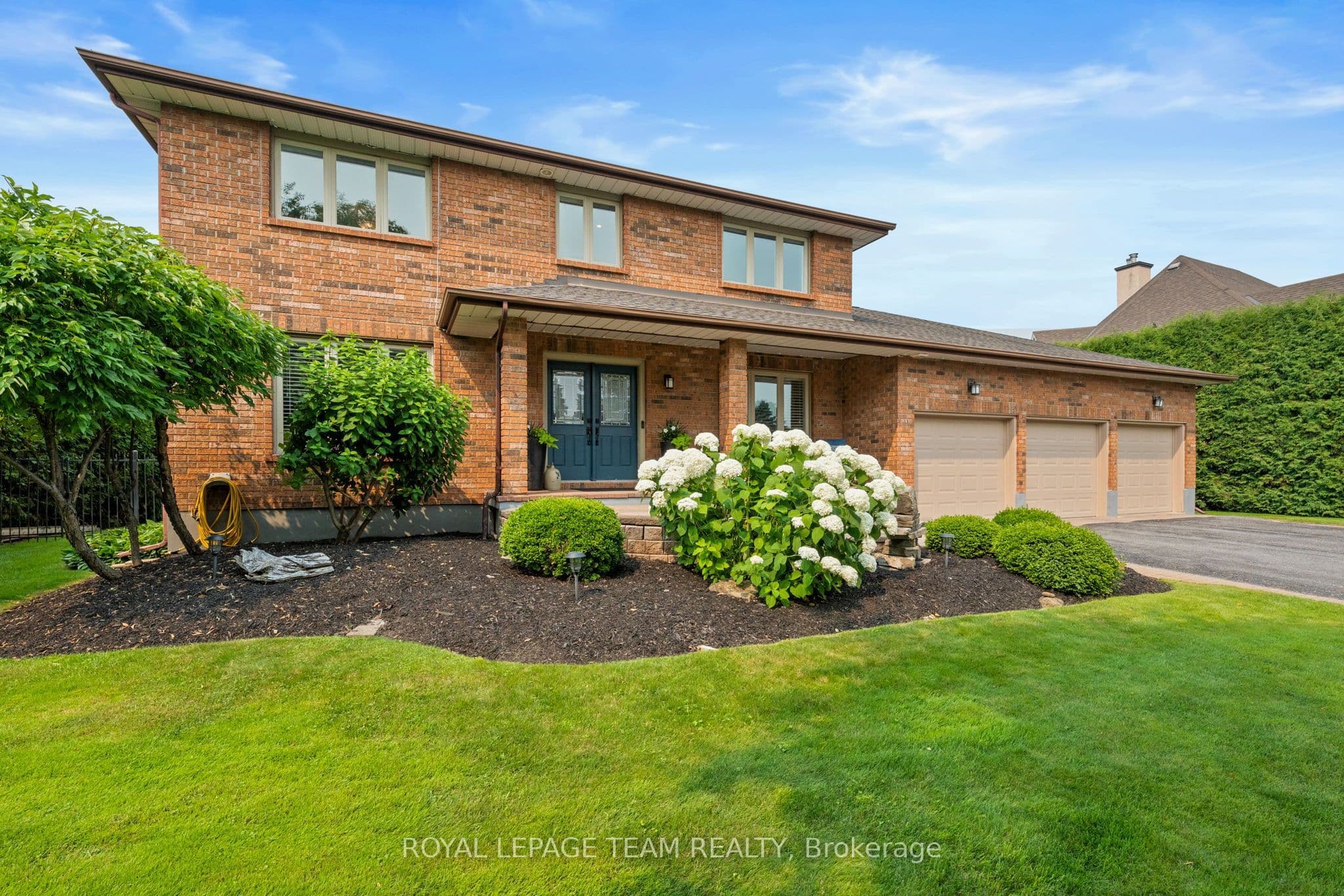 1095 Bravar Drive photo 1