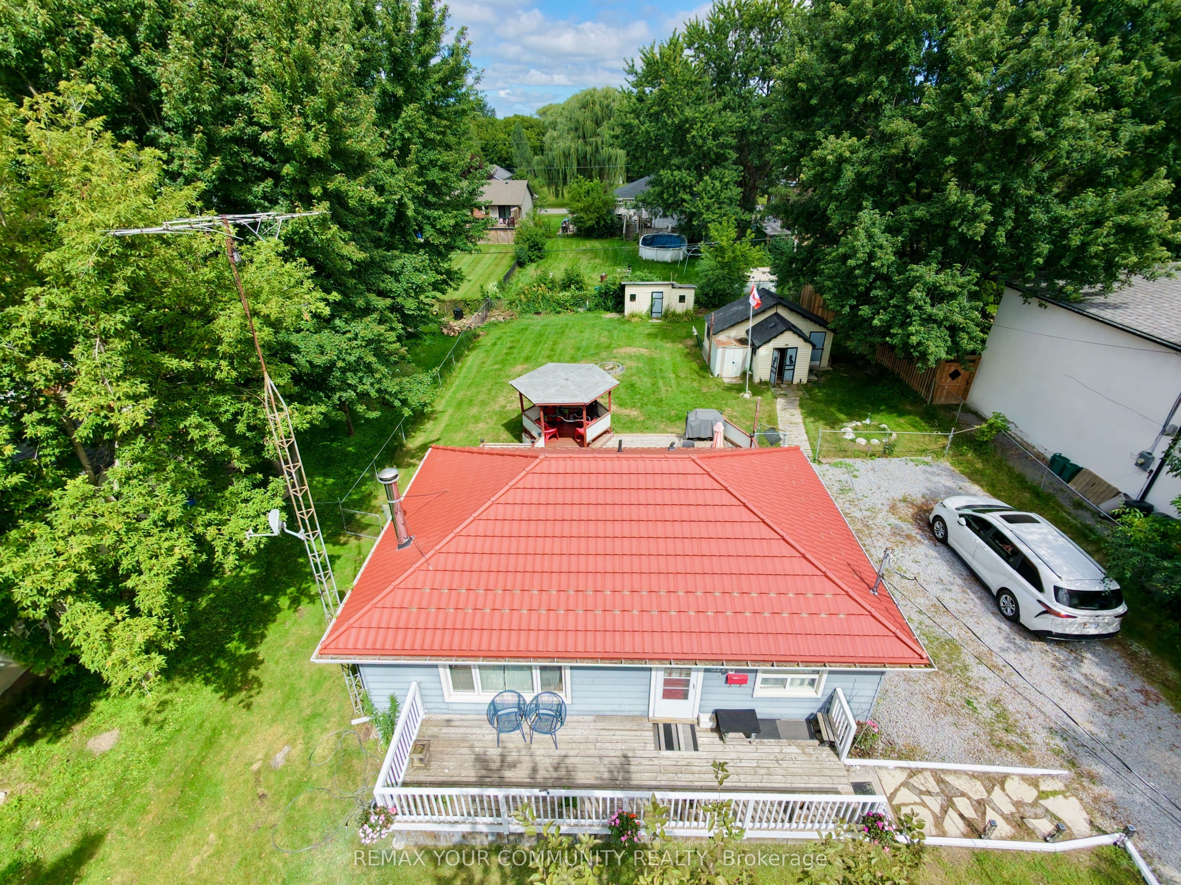322 Irene Drive photo 1