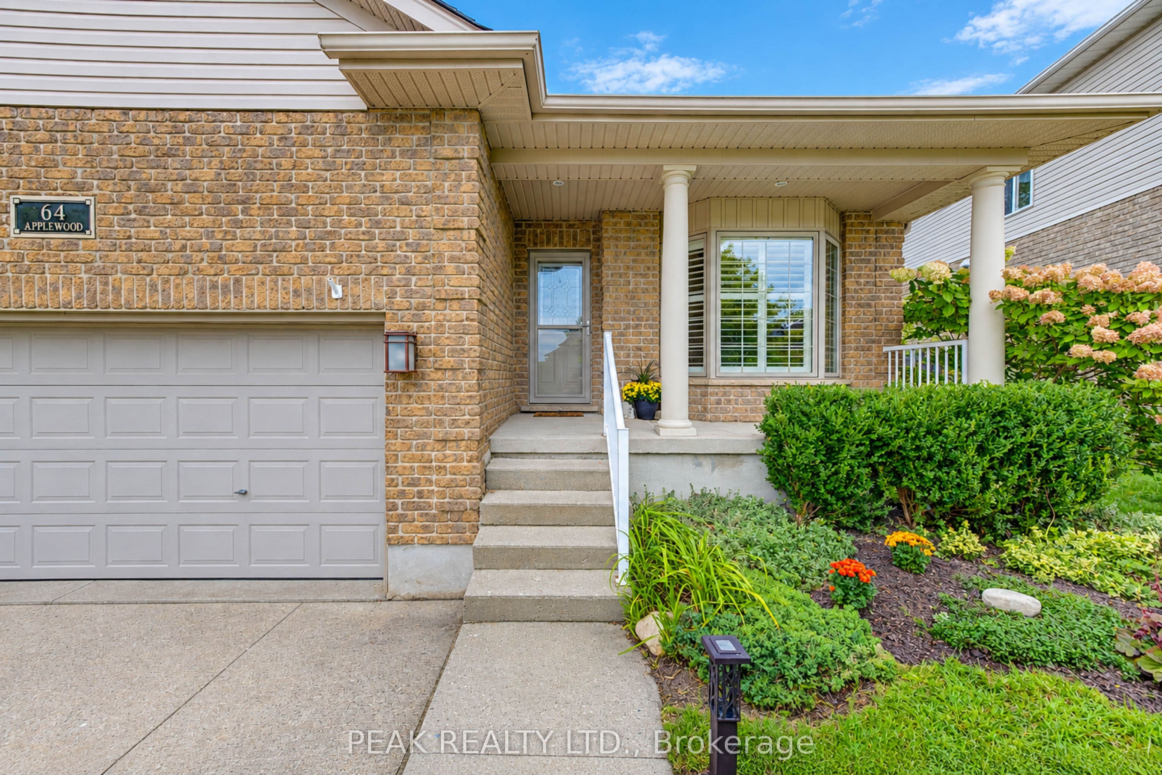 64 Applewood Street photo 1