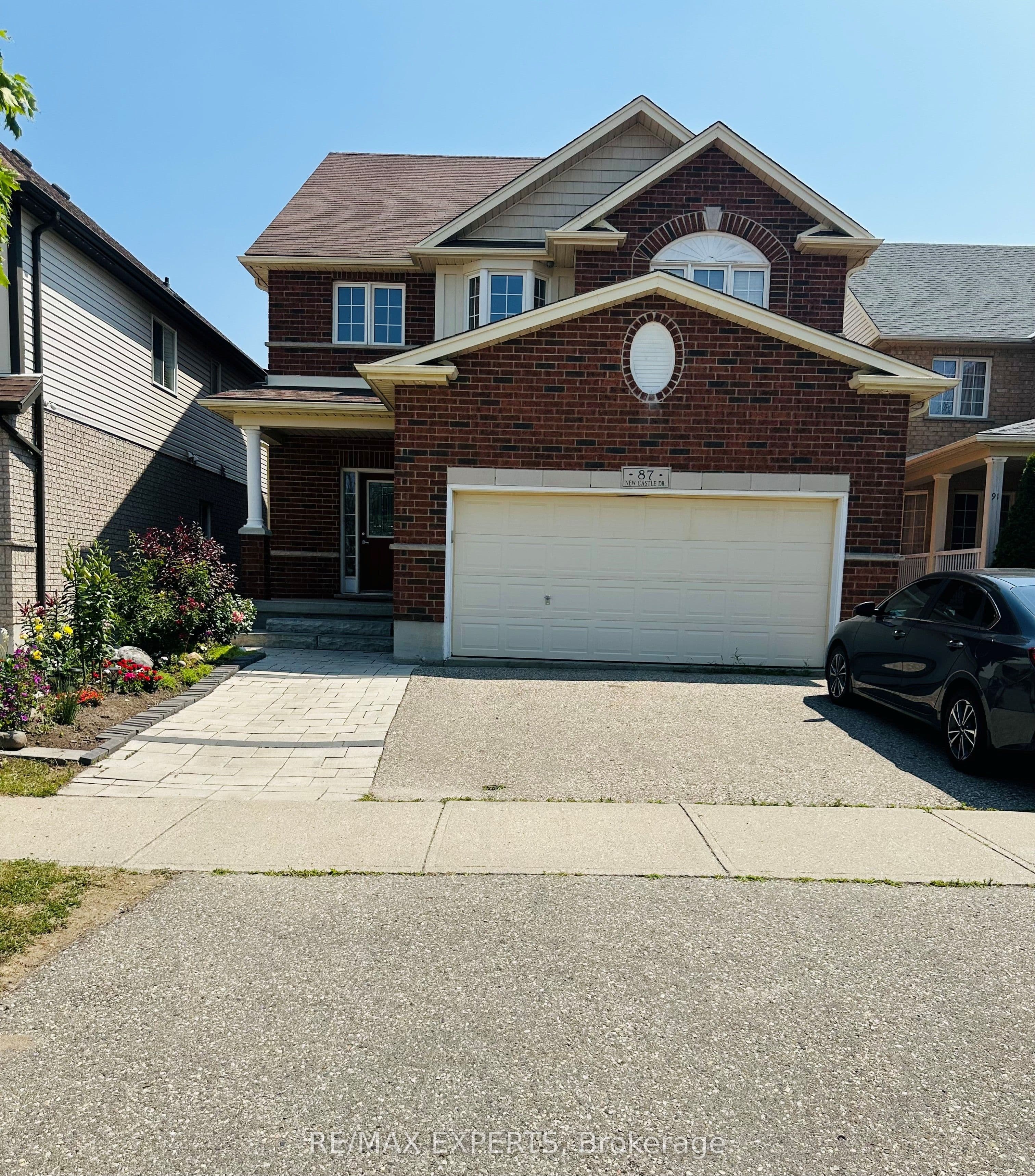 87 Newcastle Drive photo 1