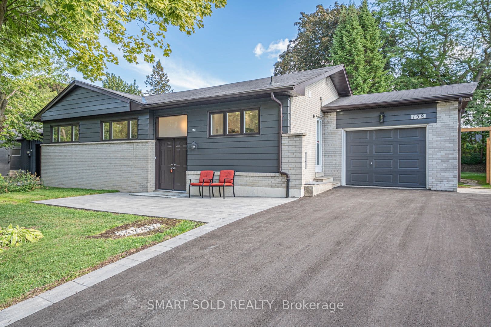 158 Park Avenue photo 1