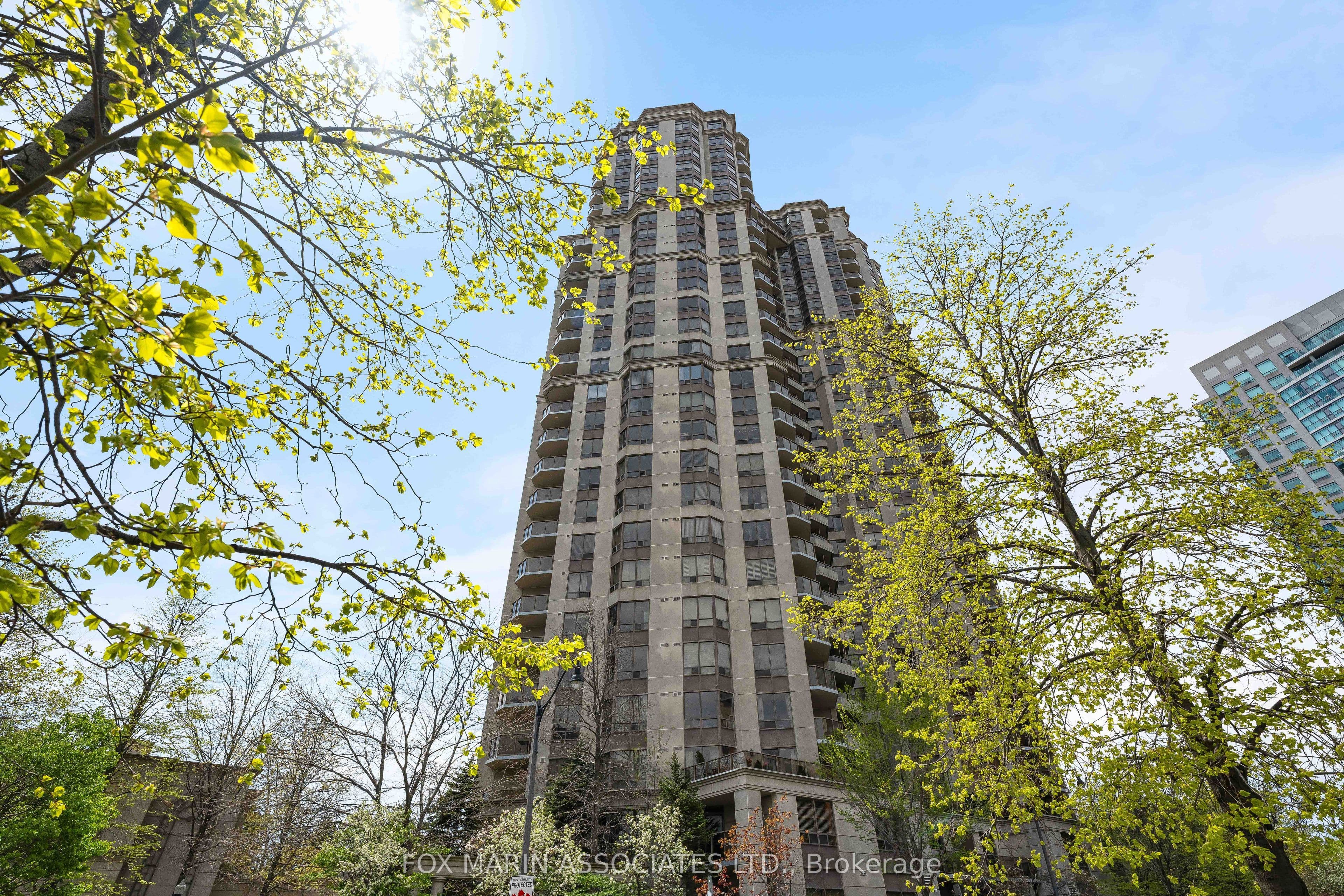 Unit 2206 78 Harrison Garden Boulevard photo 1