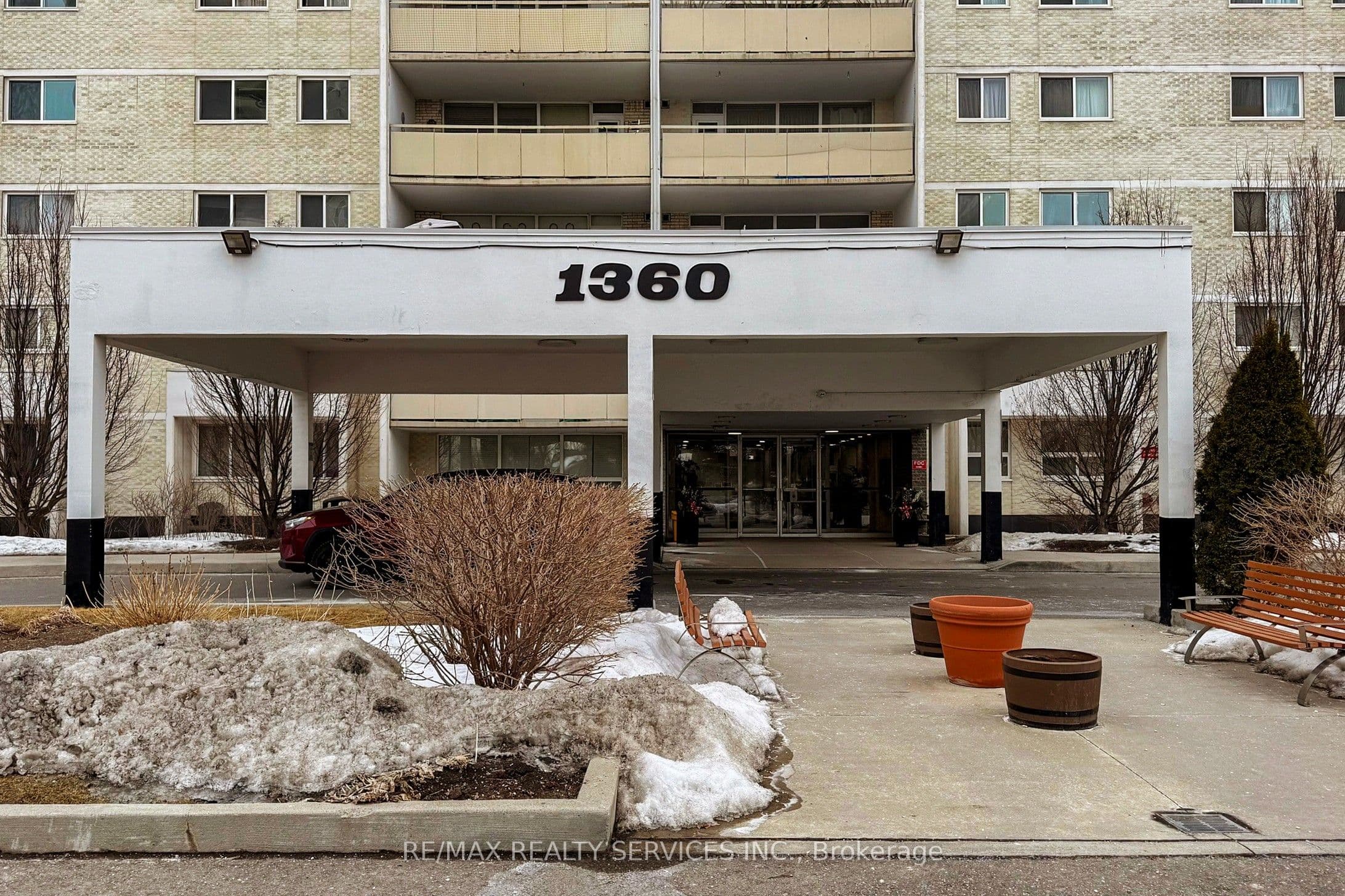 Unit 204 1360 York Mills Road photo 1