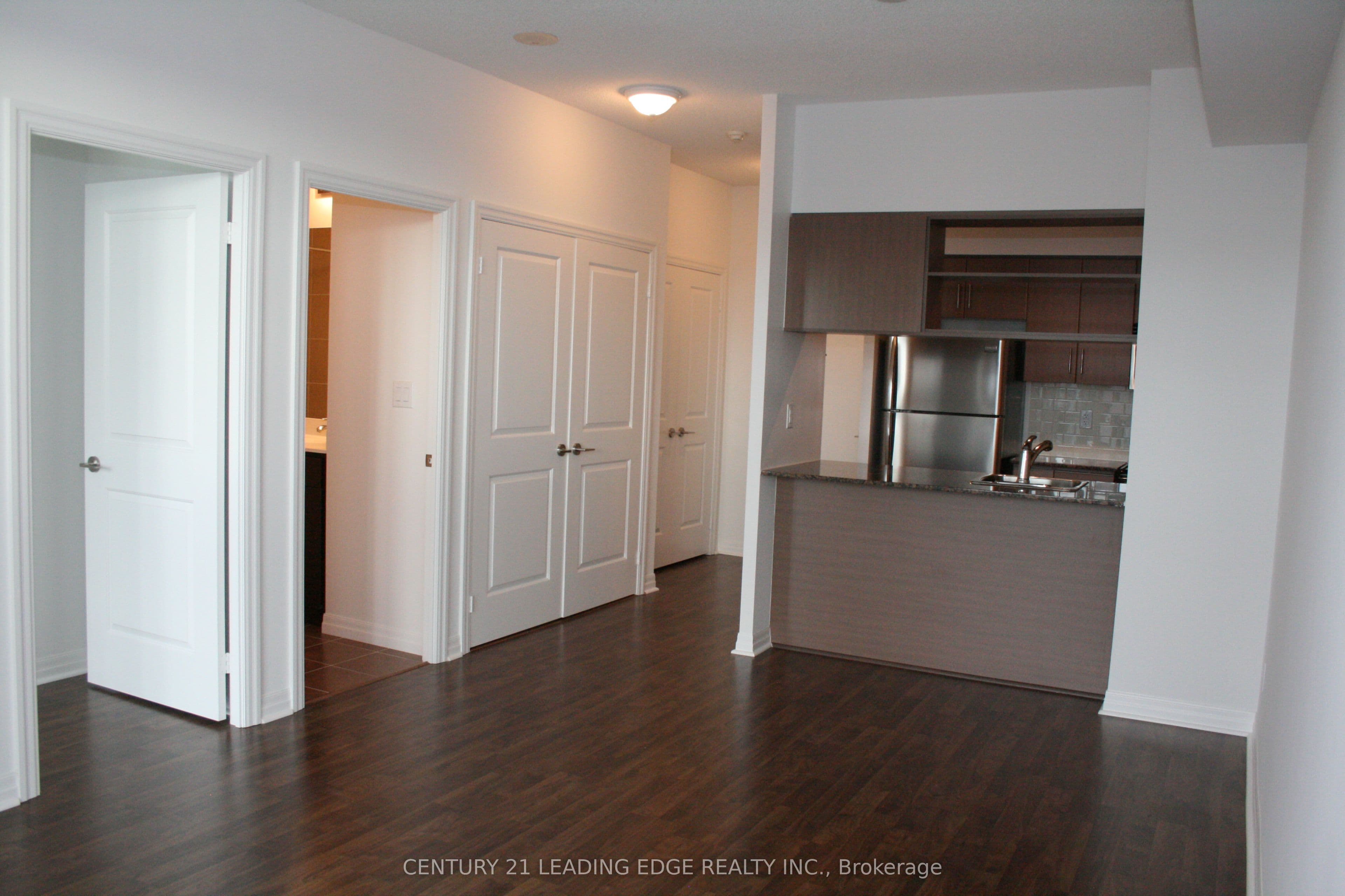 Unit 1703 30 Herons Hill Way photo 1