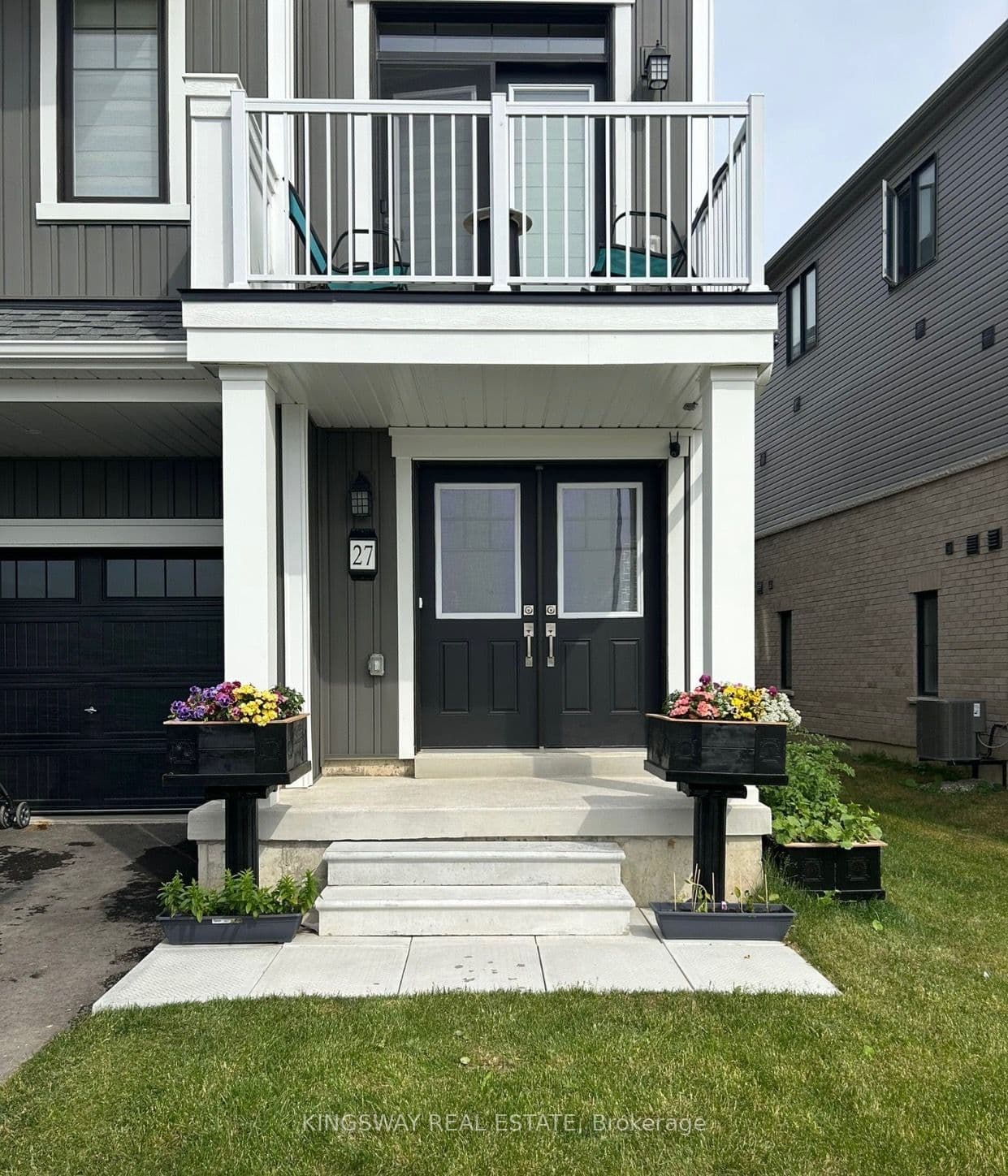 27 Central Market Drive photo 1