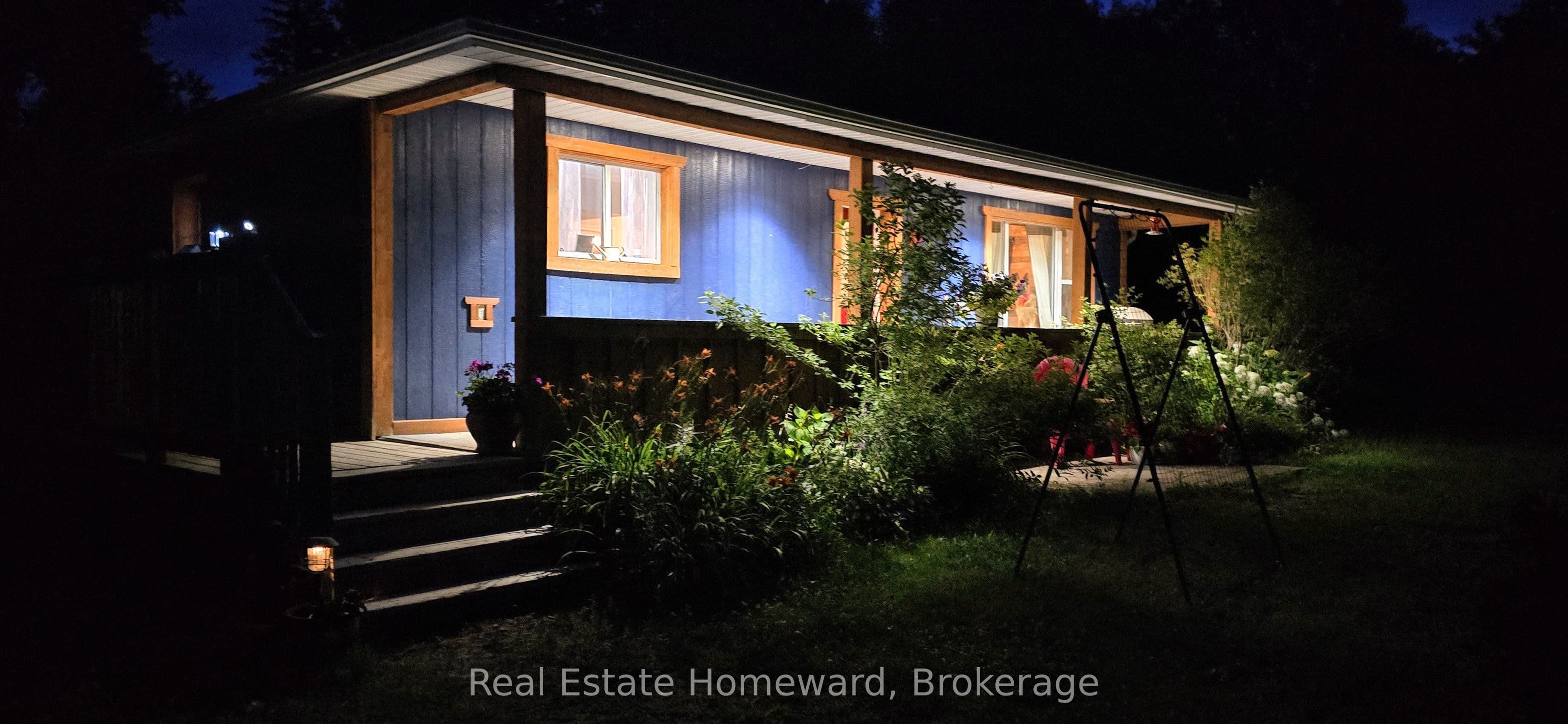 2896 Brunel Road photo 1