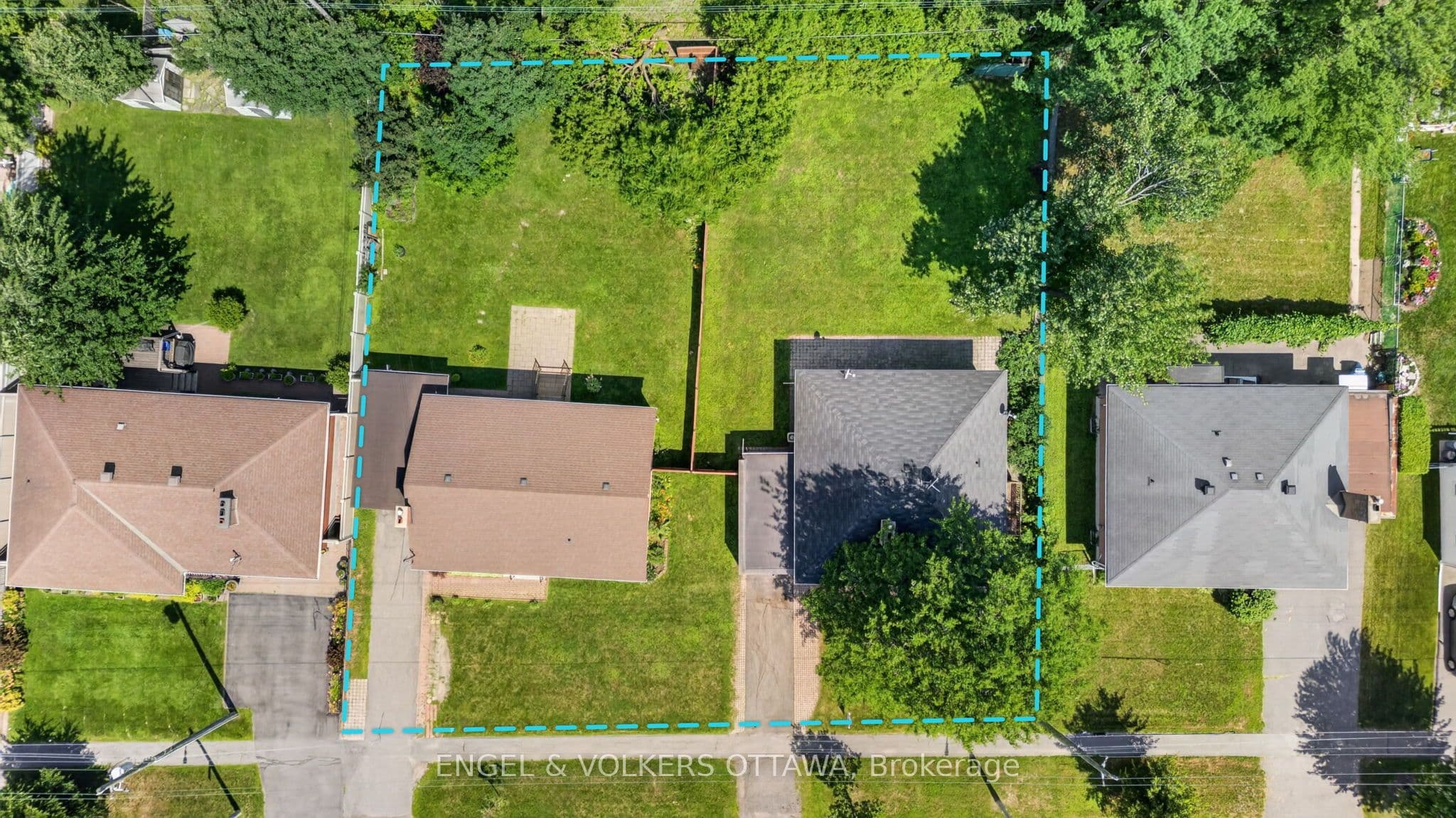 2439-2445 Alta Vista Drive photo 1
