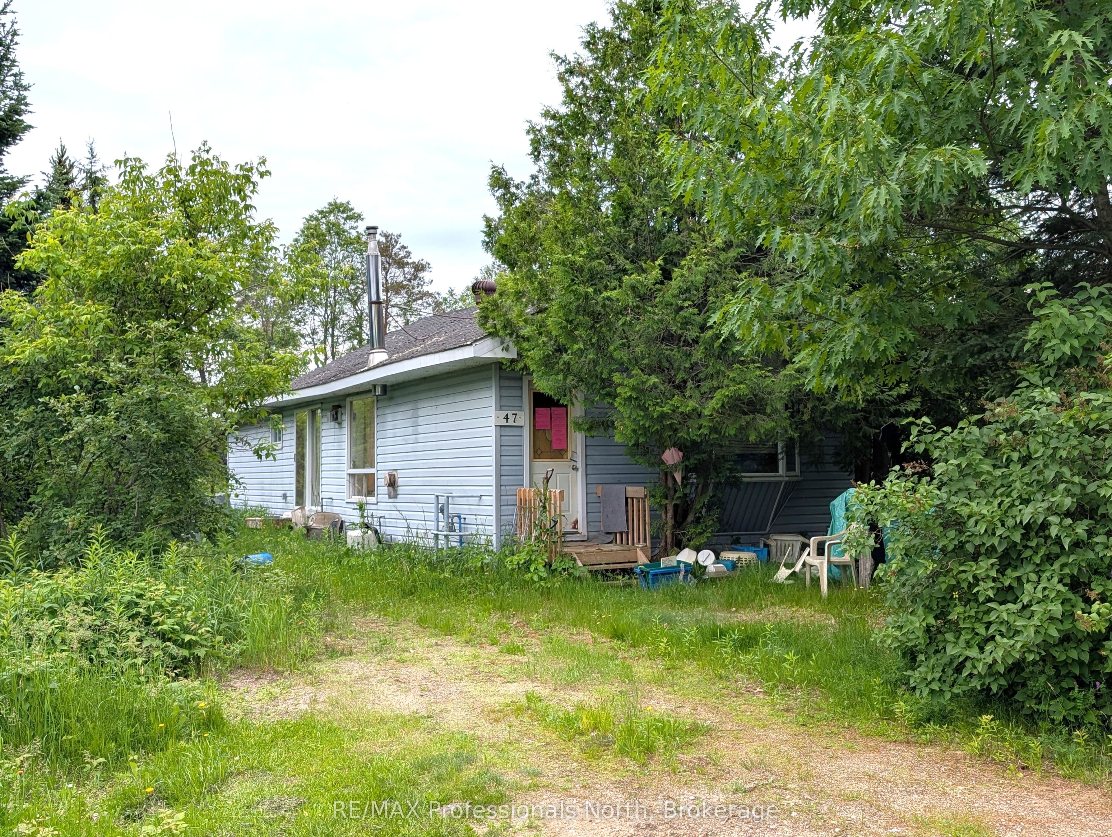 47 RIVERSIDE Avenue photo 1