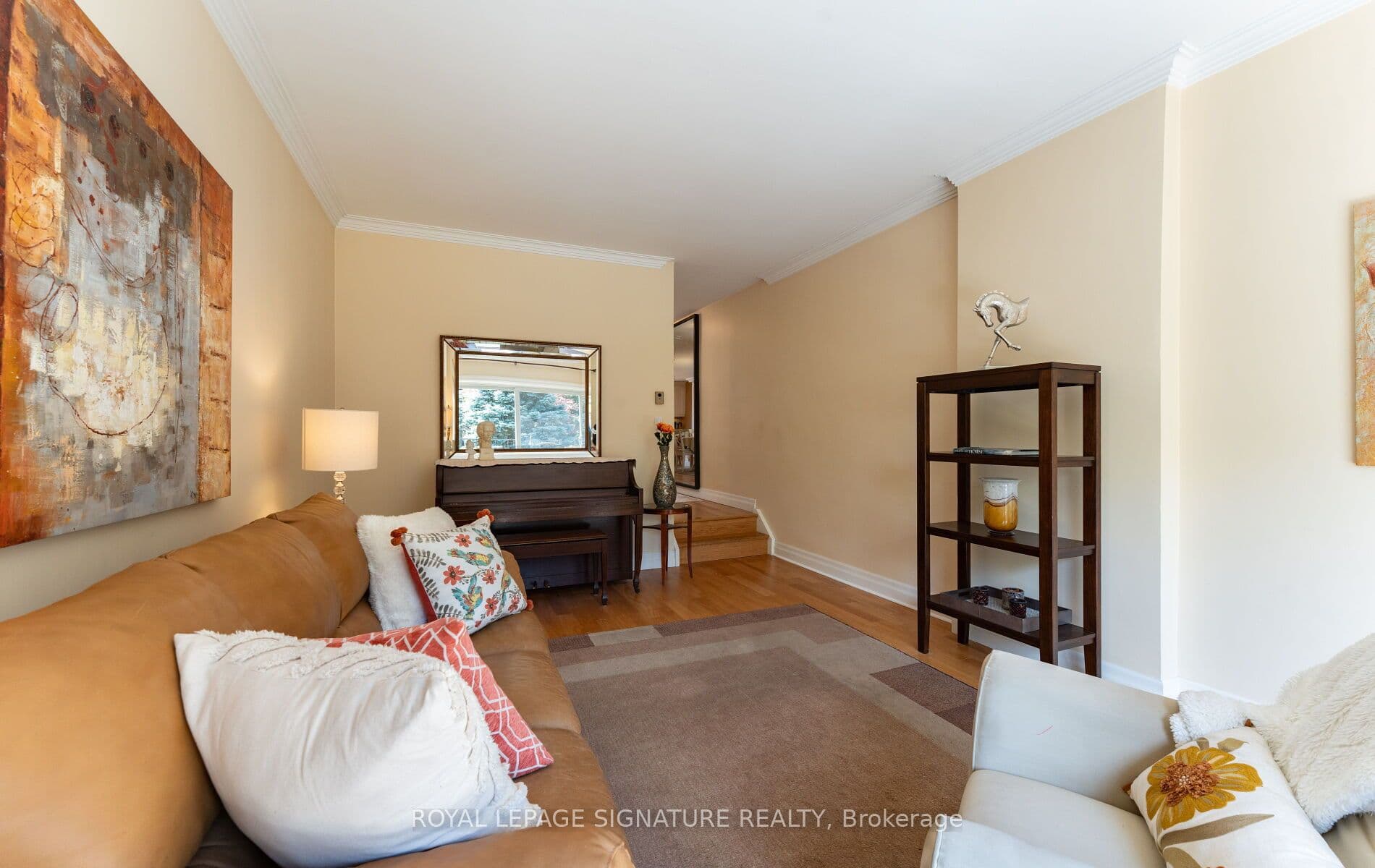 641 Balliol Street photo 1