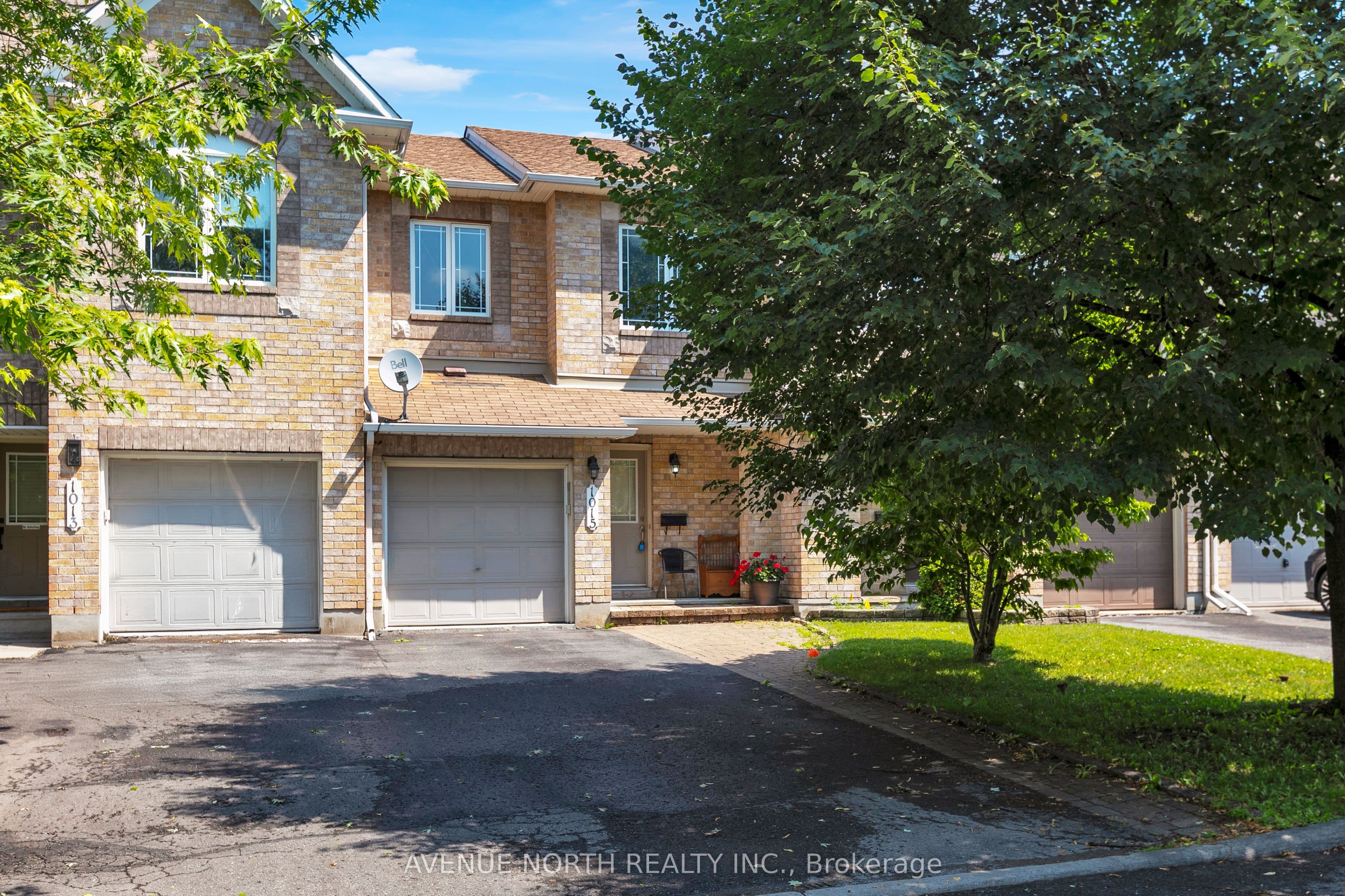 1015 Candlewood Street photo 1