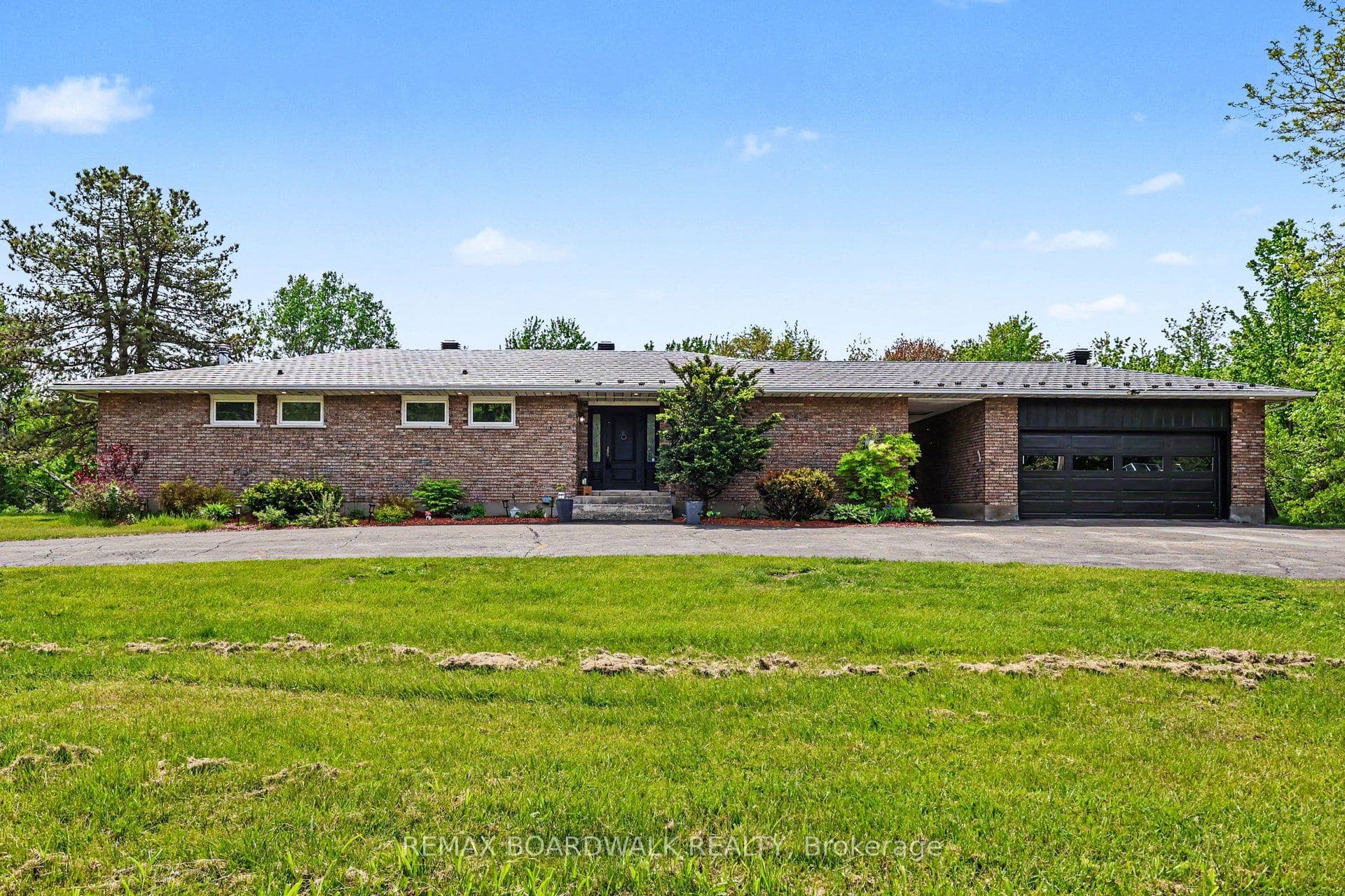 1500 Du Golf Road photo 1