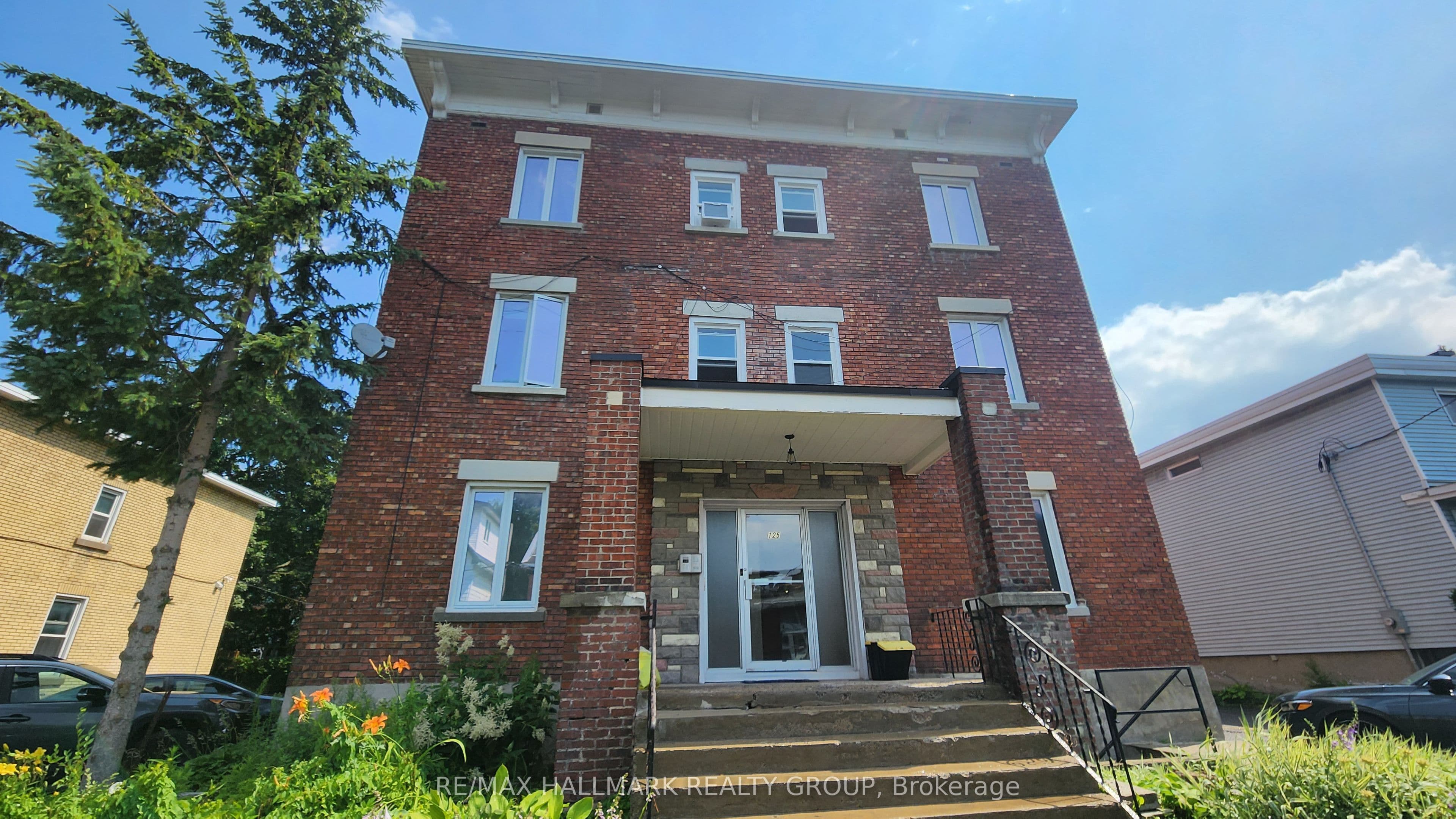 Unit 3 125 Glenora Street photo 1